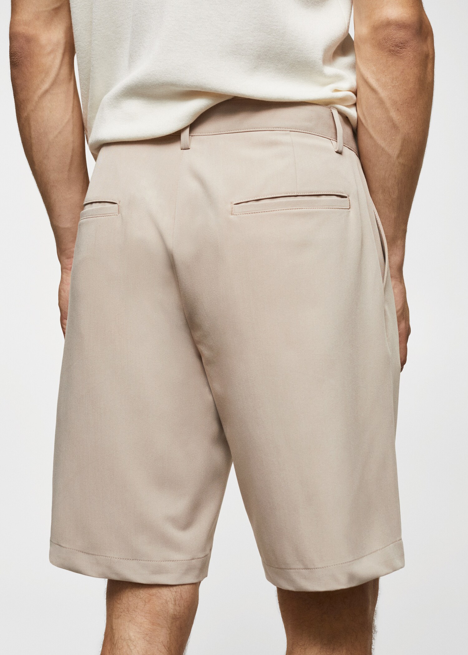 Cotton pleated Bermuda shorts - Details of the article 6