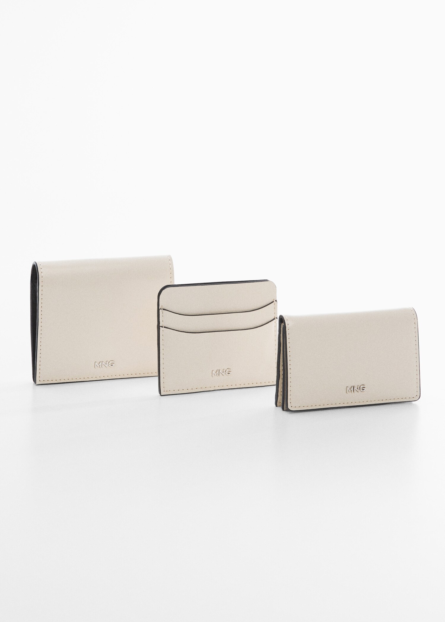 Embossed wallet with logo - Details of the article 2