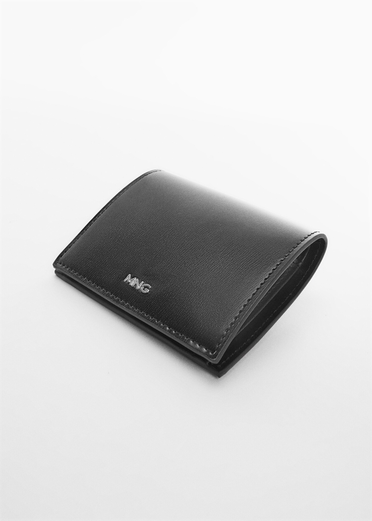 Embossed wallet with logo - Details of the article 1