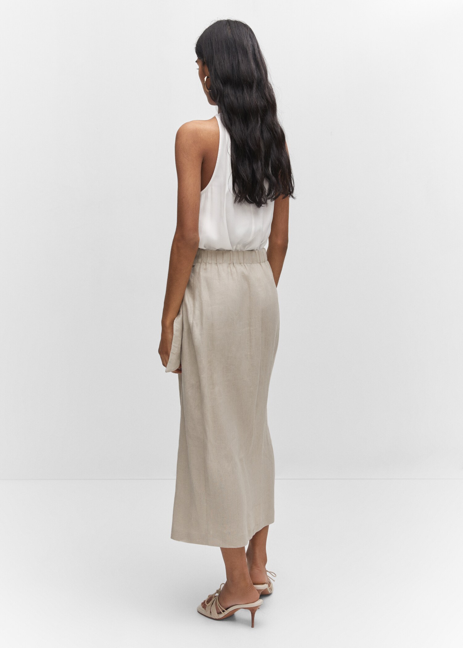 Top satinado cuello halter - Reverso del artículo