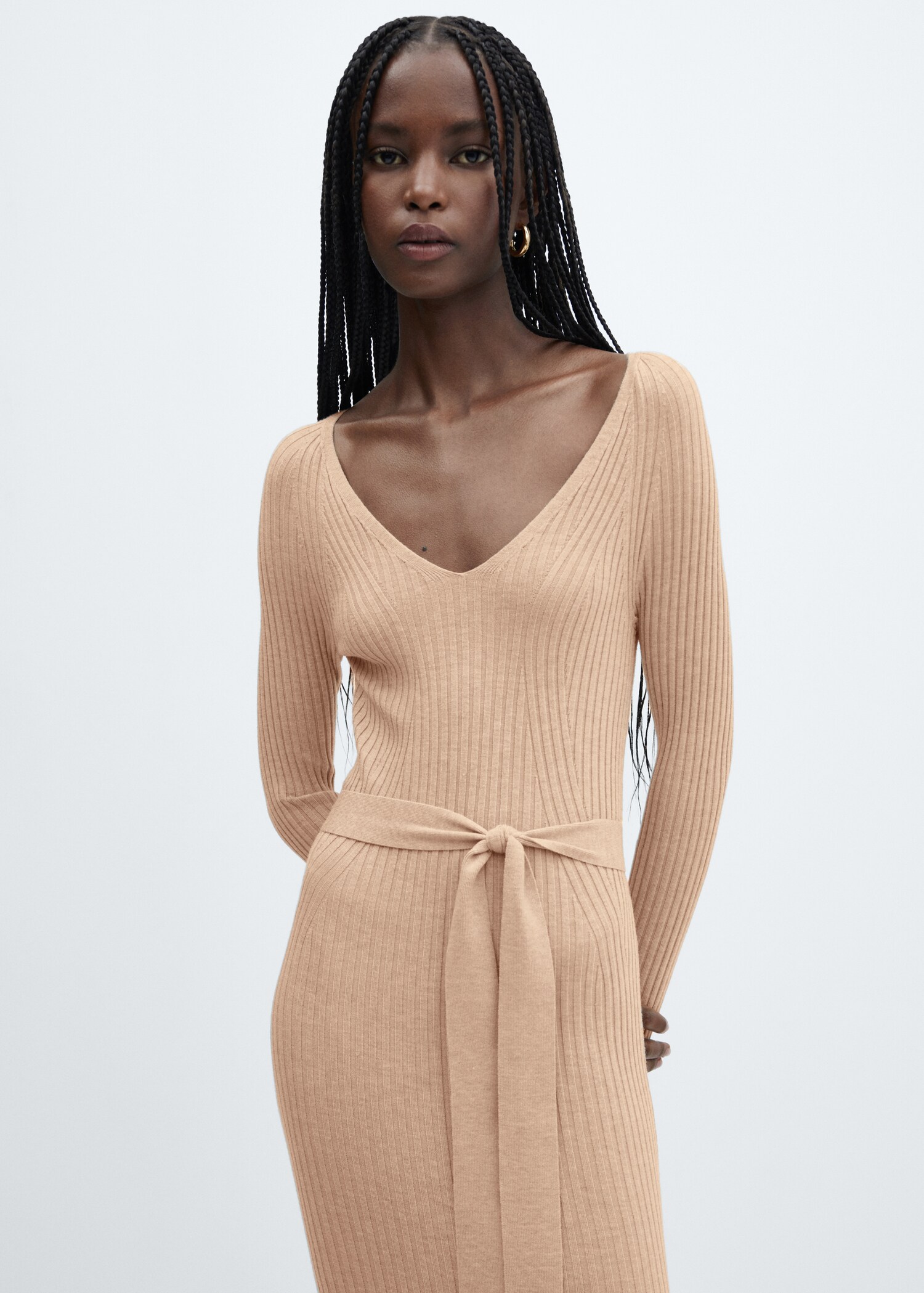 Vestido punto midi cinturón - Plano medio