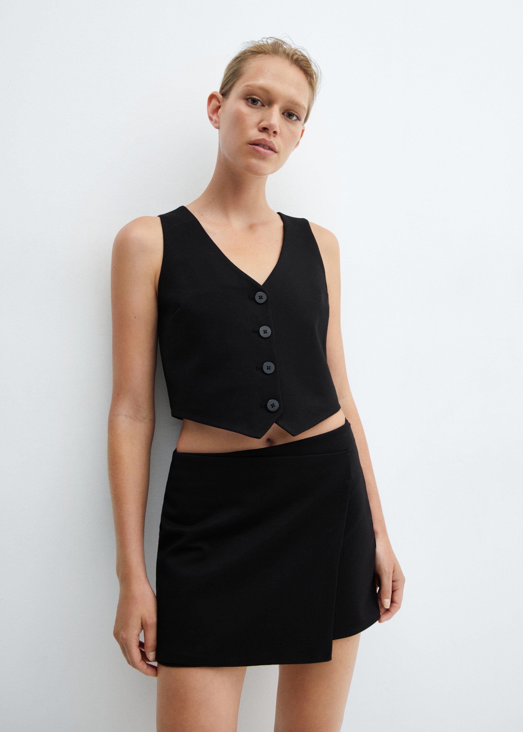 Knitted wrap mini-skirt - Medium plane, Black. Ref: 57043806-00.