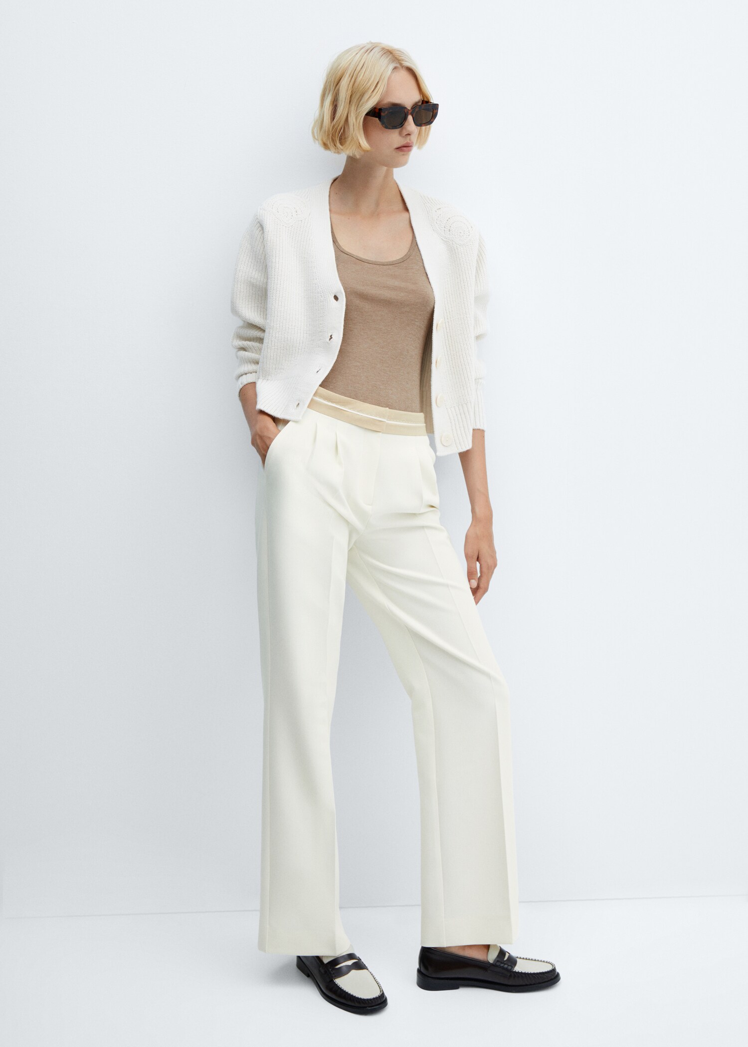 Pleated pants with turn-up waist  - Details of the article 2