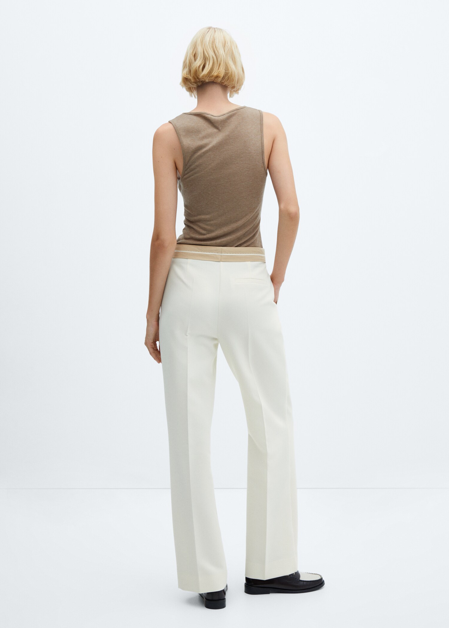 Pleated trousers with turn-up waist  - Reverse of the article