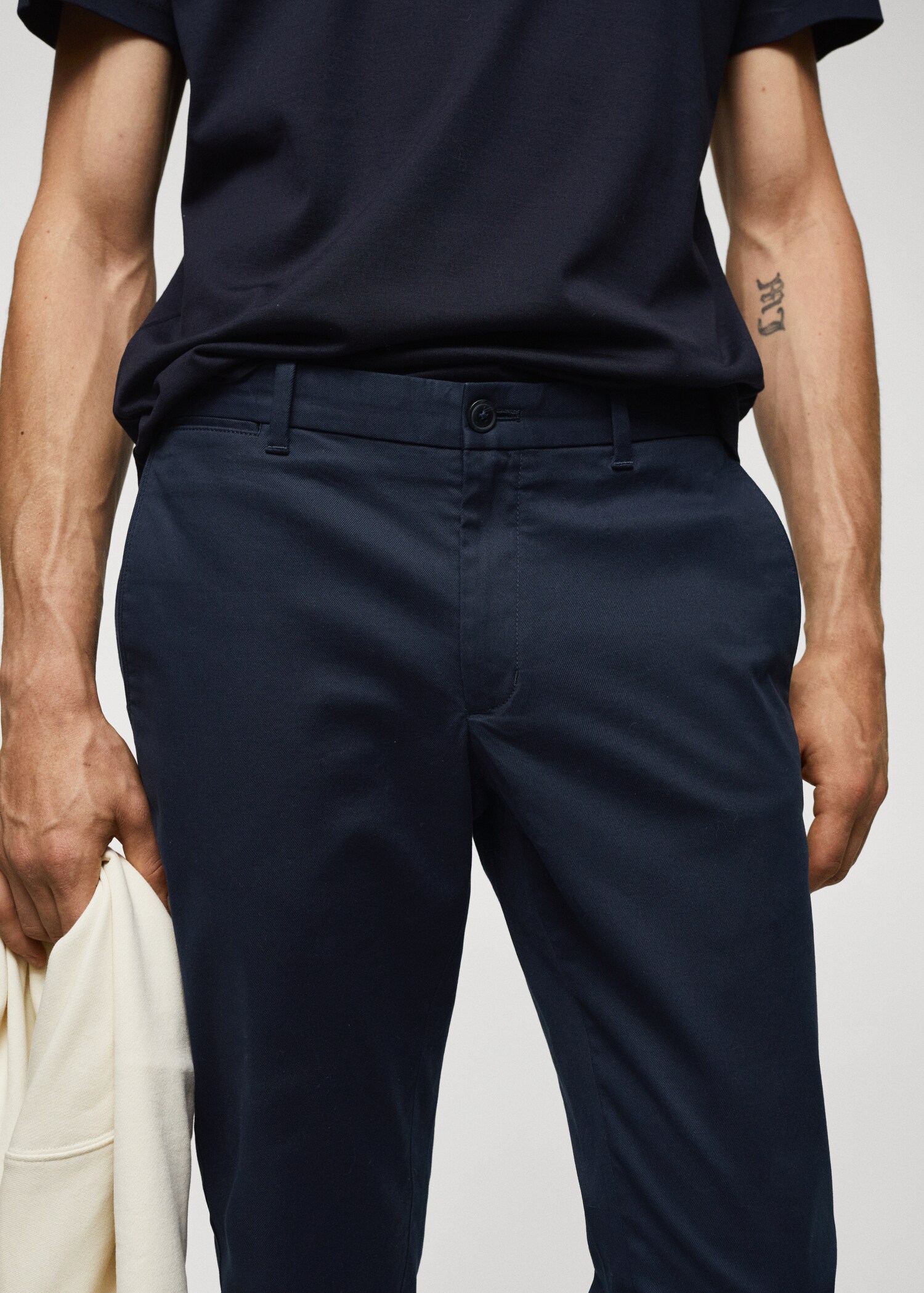 Slim fit serge chino trousers - Details of the article 1