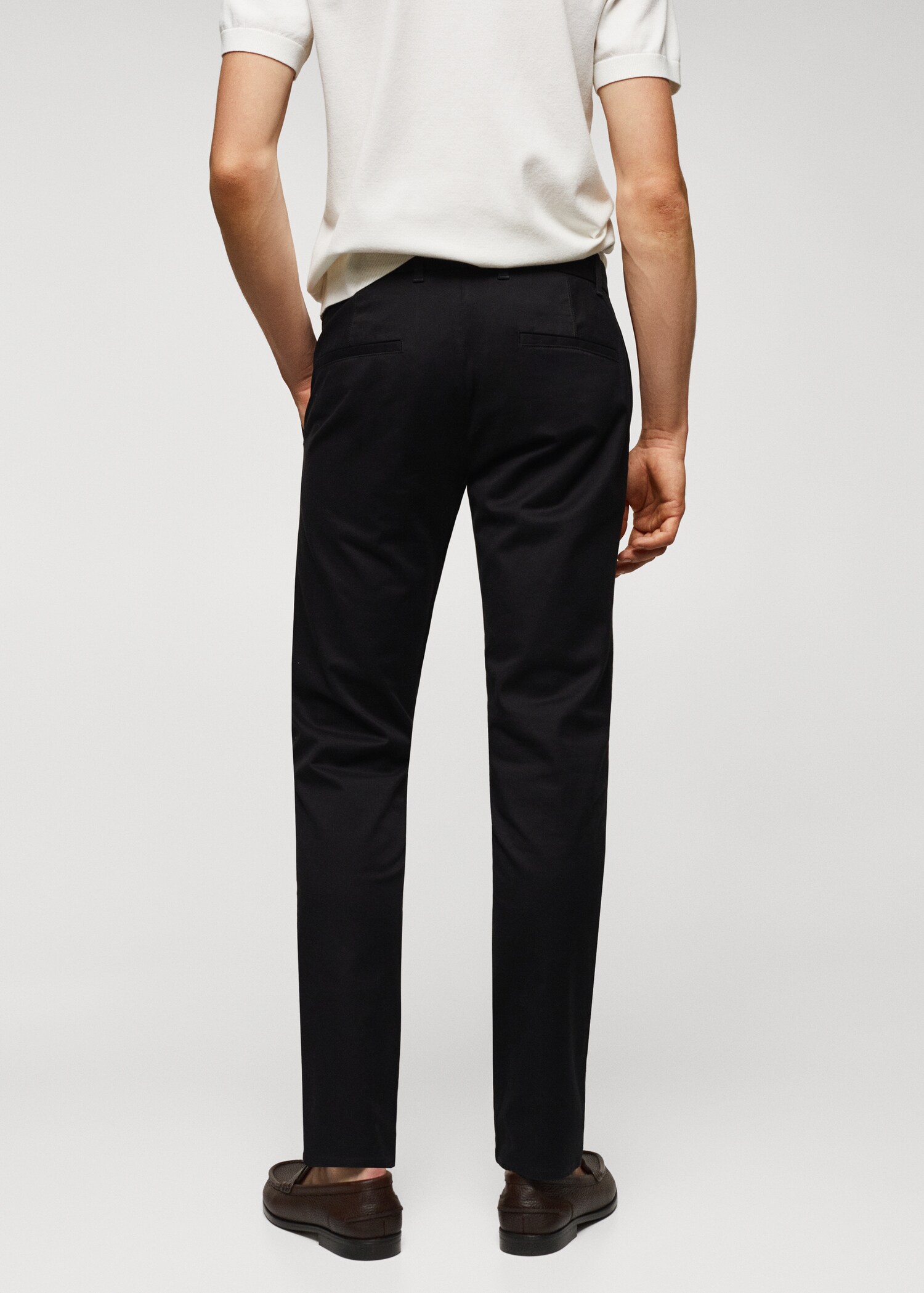 Slim Fit Twill-Chinohose - Rückseite des Artikels