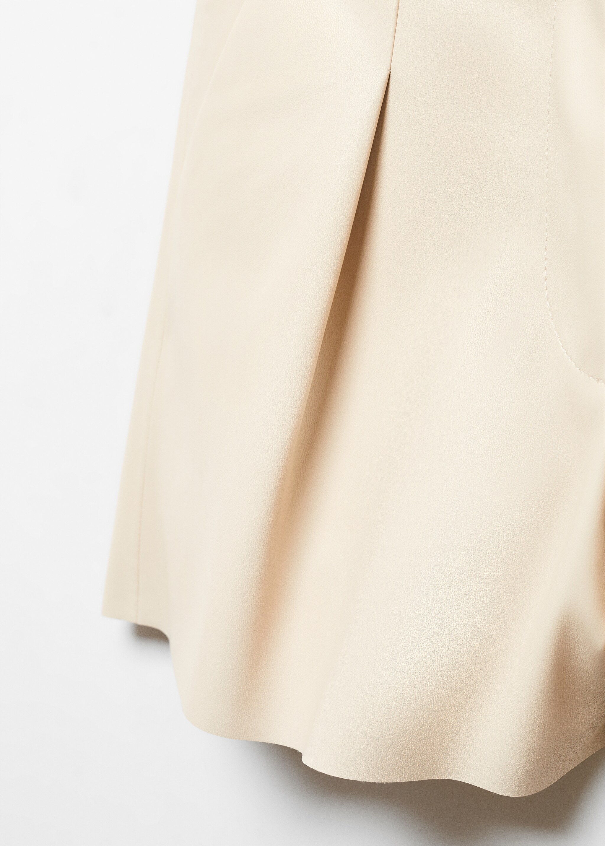 Pleated mid-rise shorts - Details of the article 8