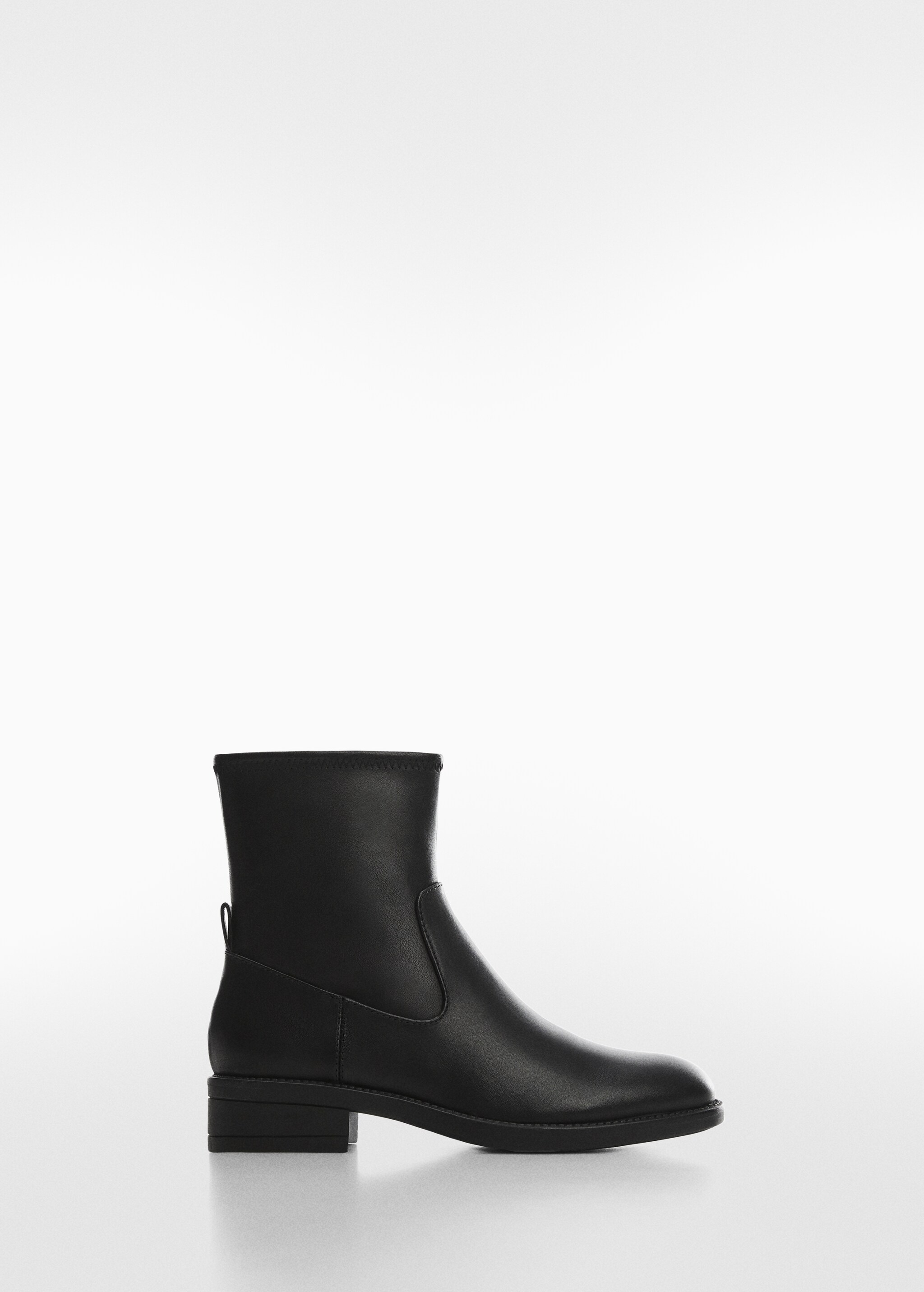 Flat leather ankle boots - Article without model