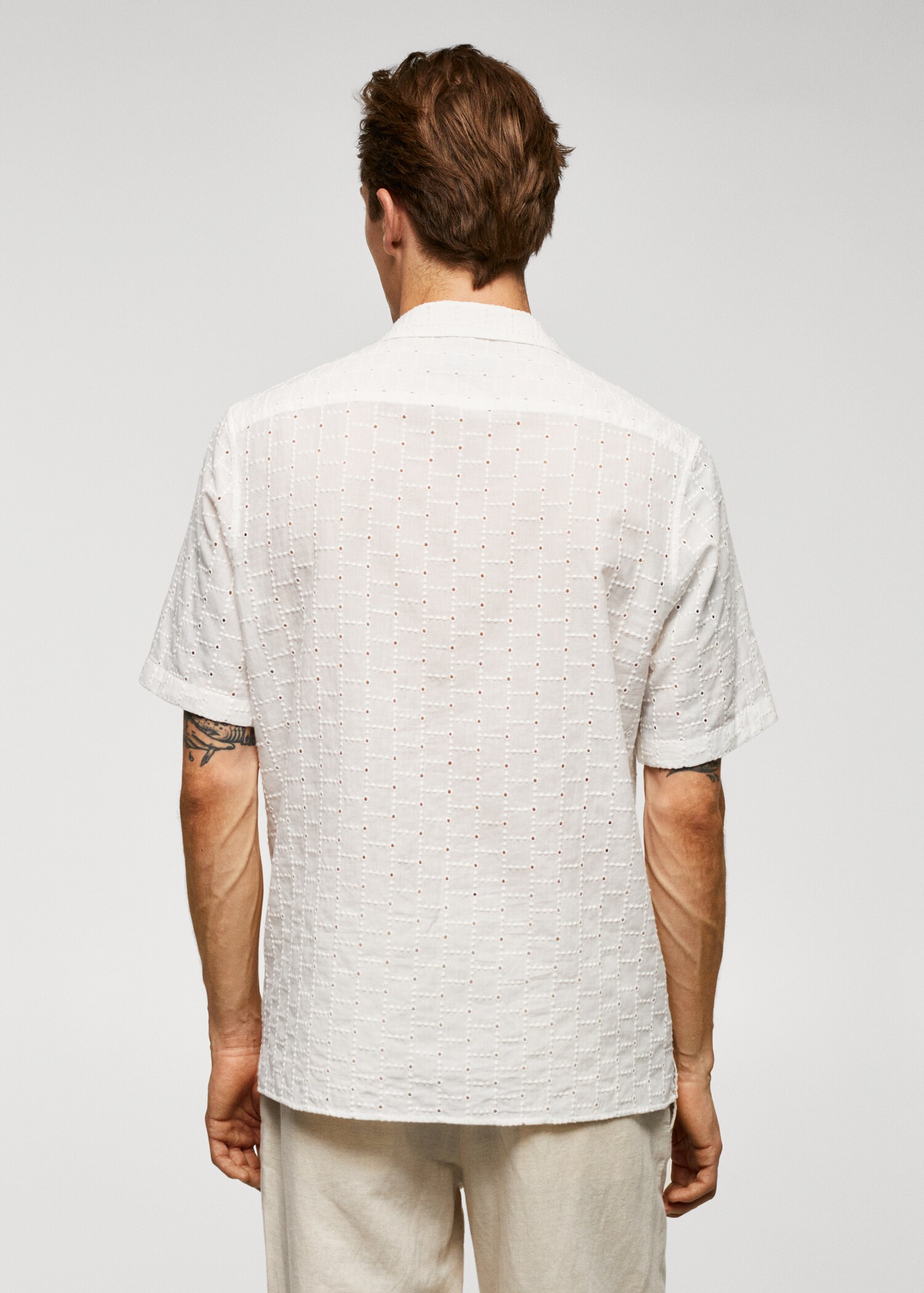 Camisa cuello bowling bordados - Reverso del artículo