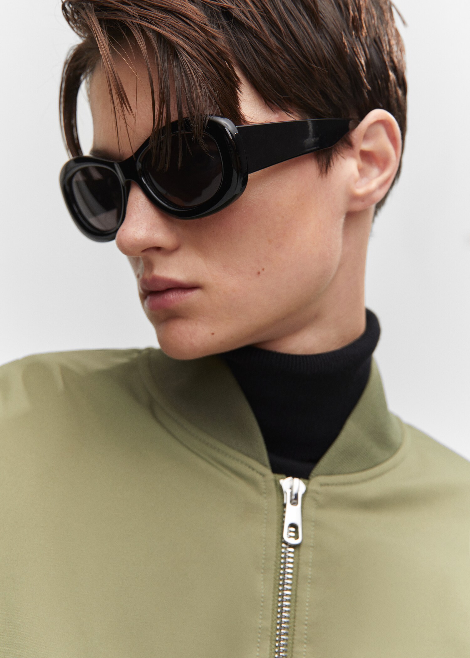 Oversized bomber jacket - Details of the article 1