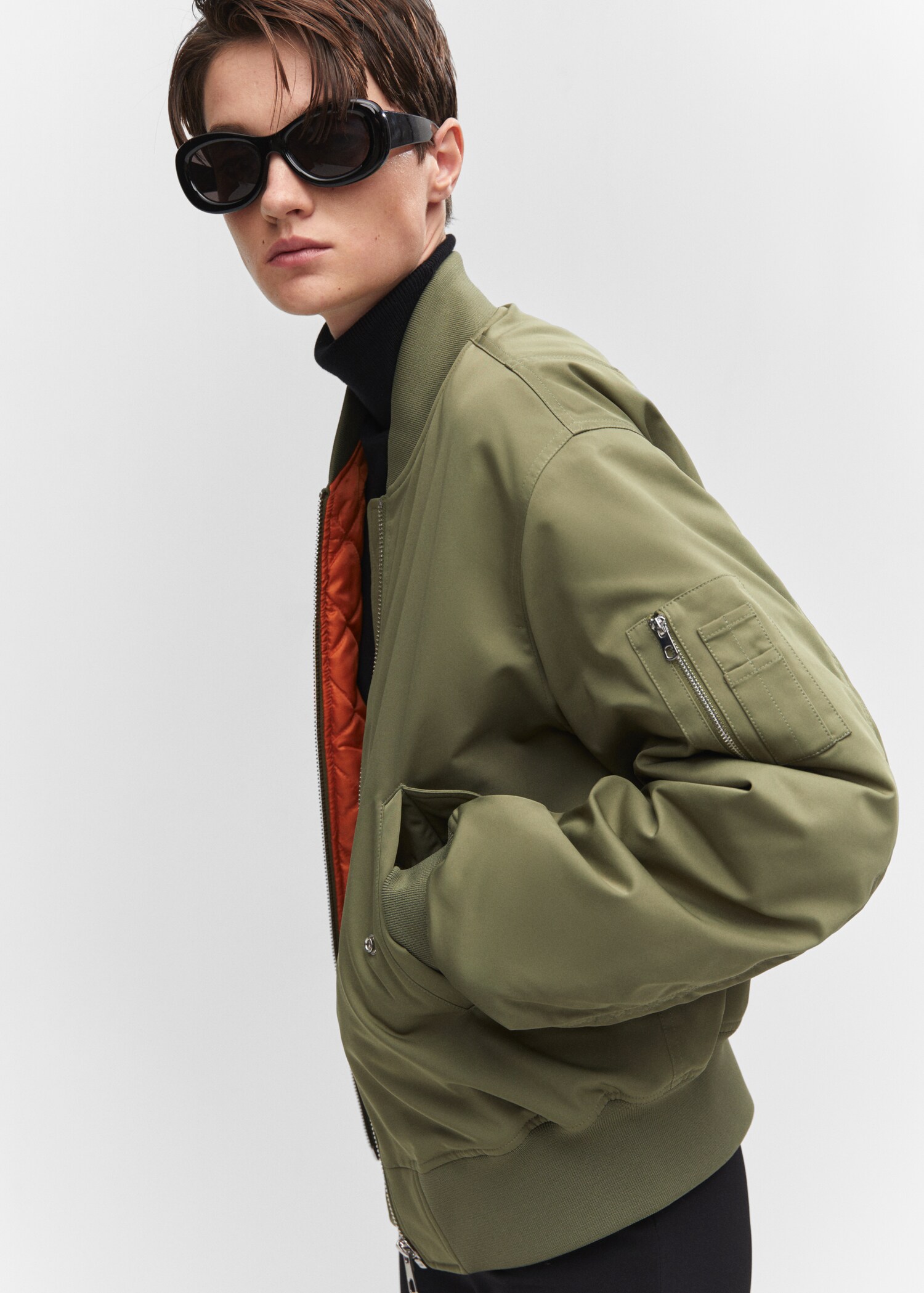 Oversized bomber jacket - Details of the article 2
