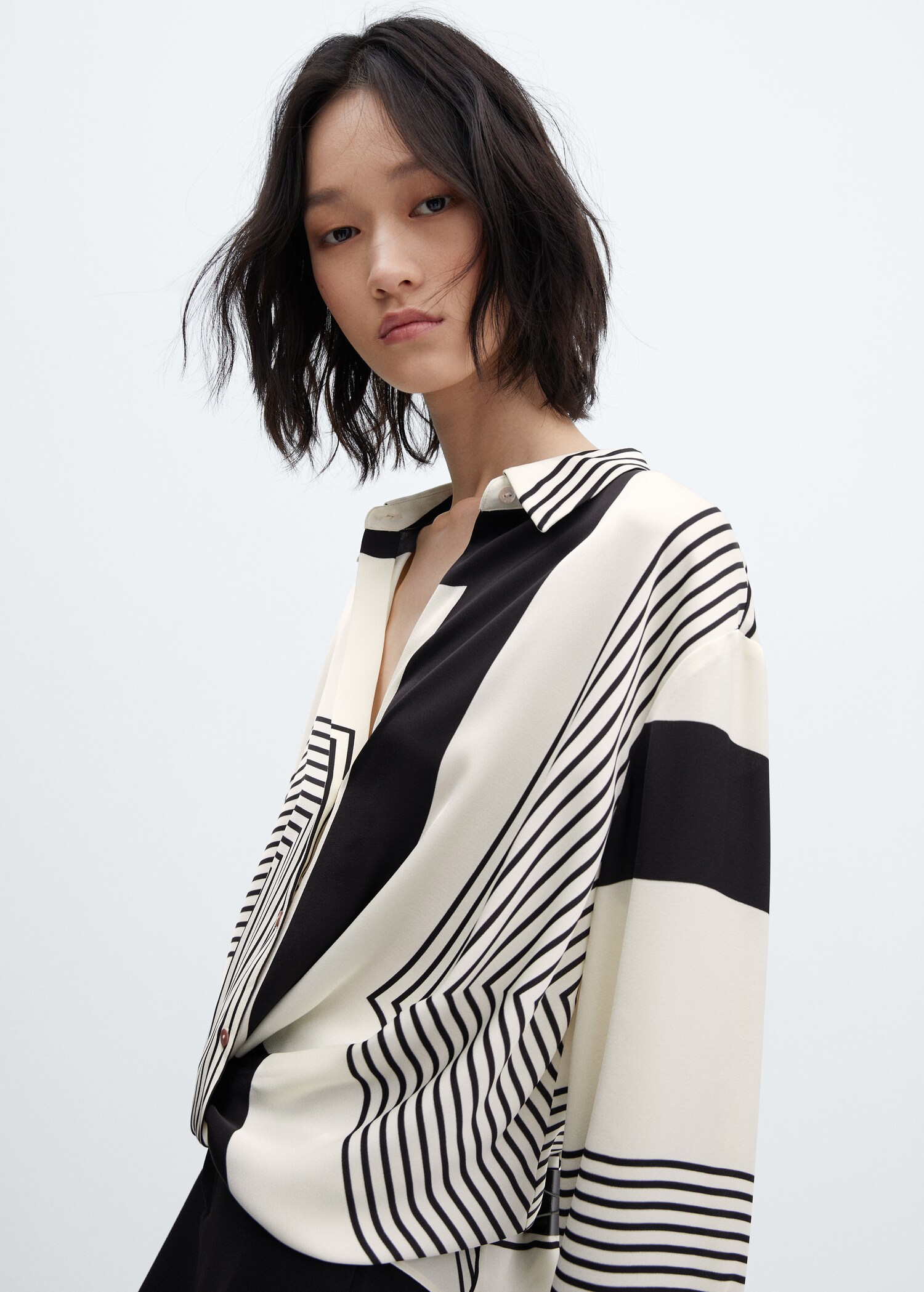 Stripe-print shirt - Details of the article 1