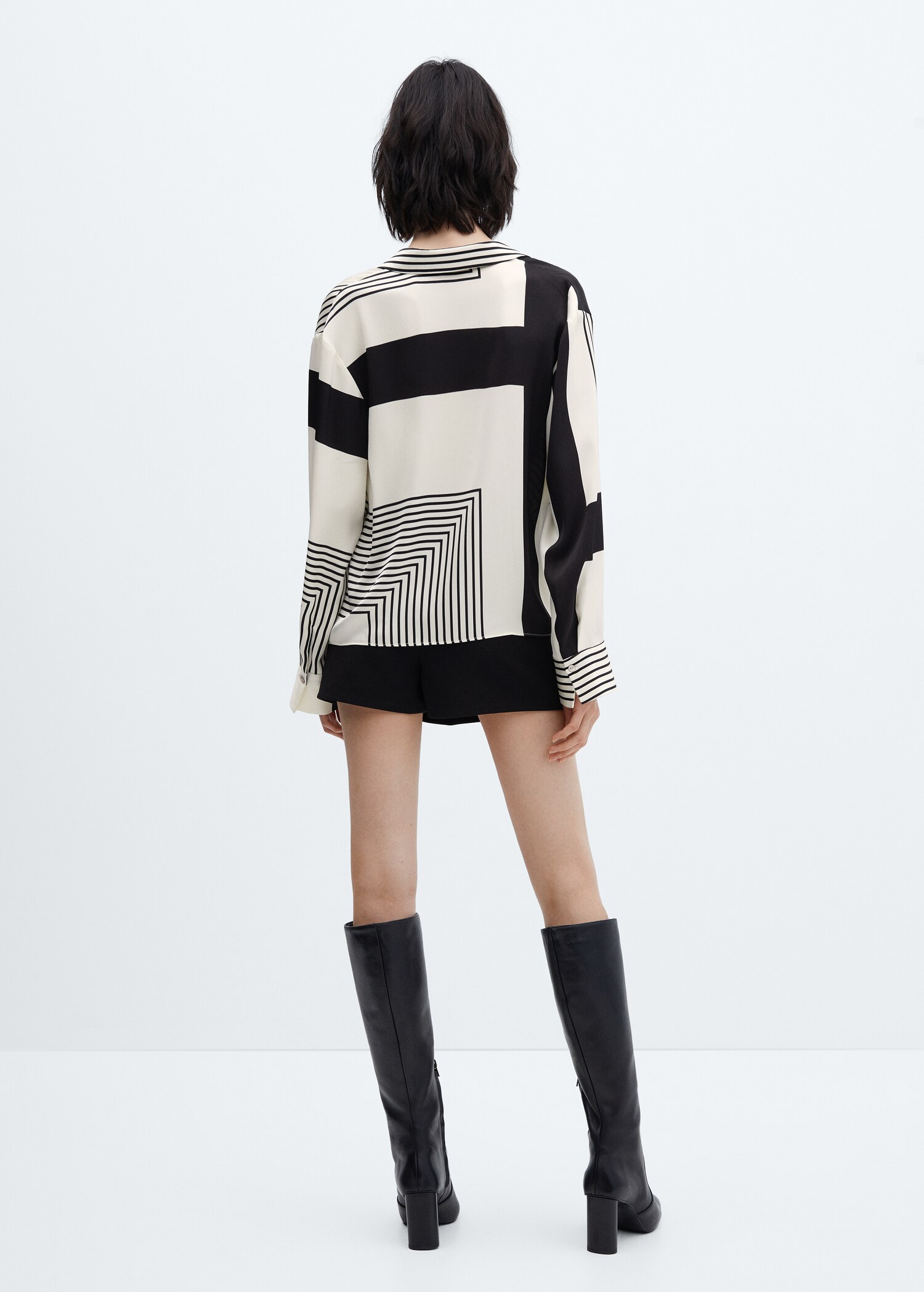Stripe-print shirt - Reverse of the article
