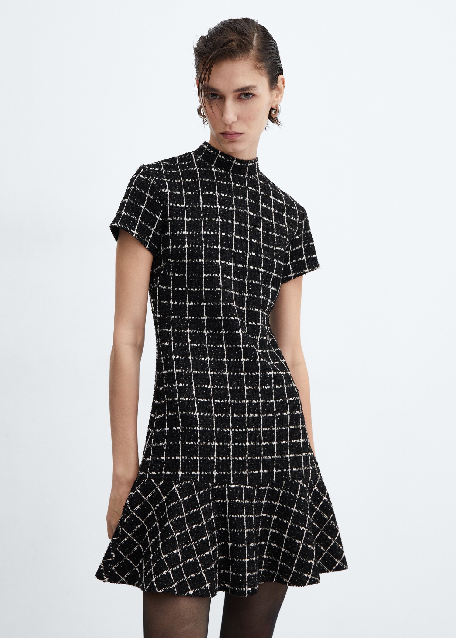 Vestido de tweed de base com folho - Plano médio