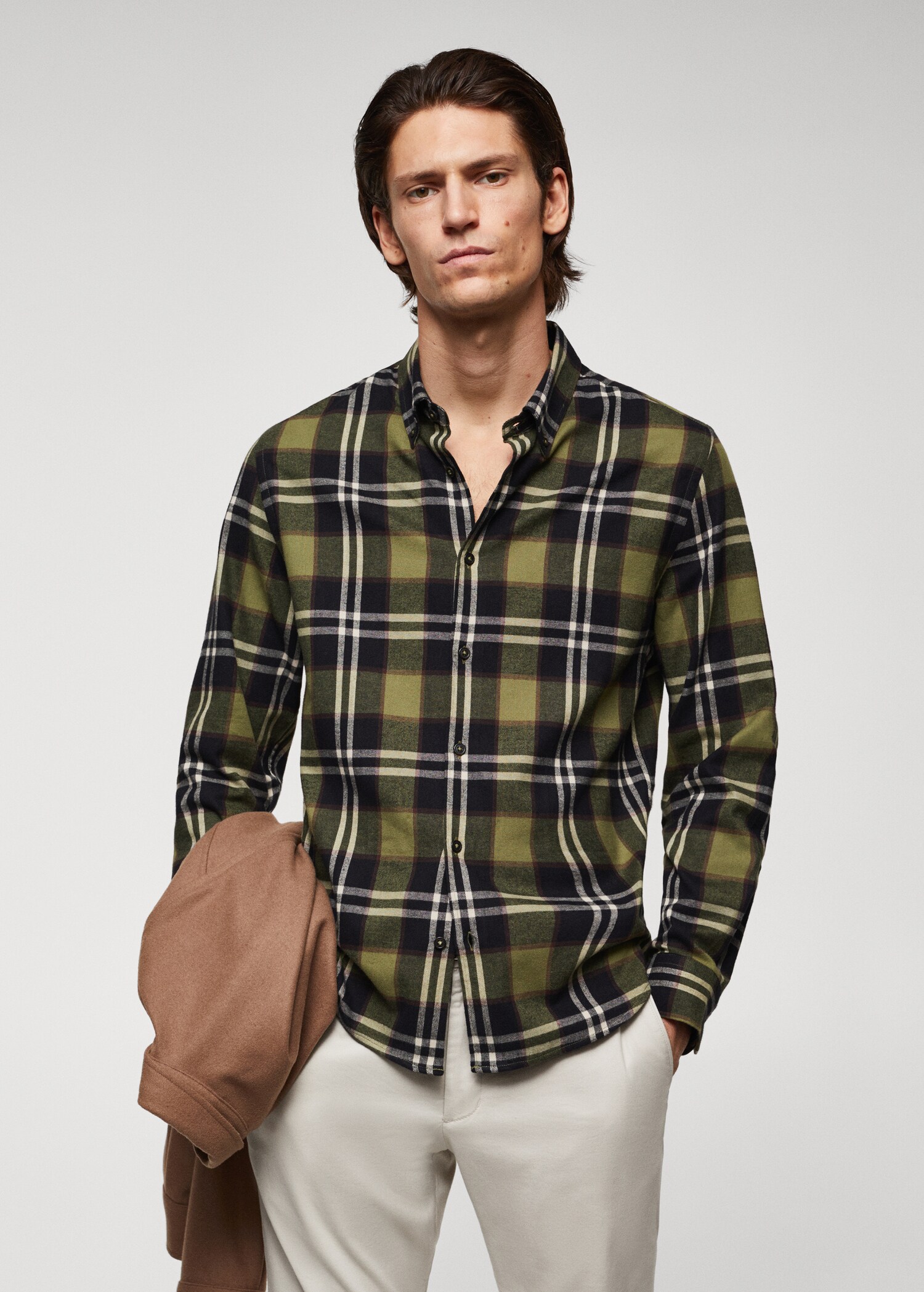 Camisa regular fit franela cuadros - Plano medio