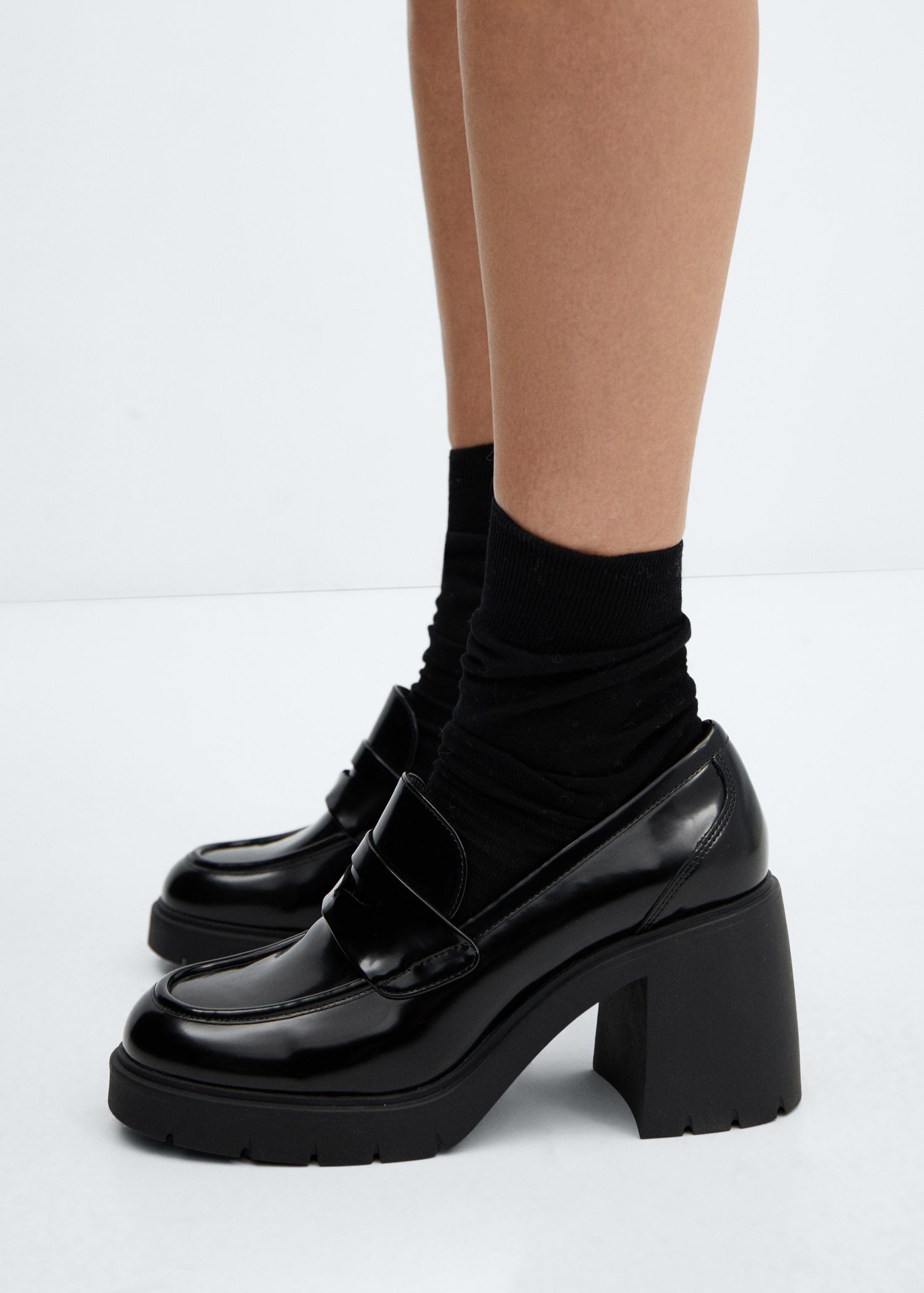 Heeled loafers with track soles Women MANGO Japan1