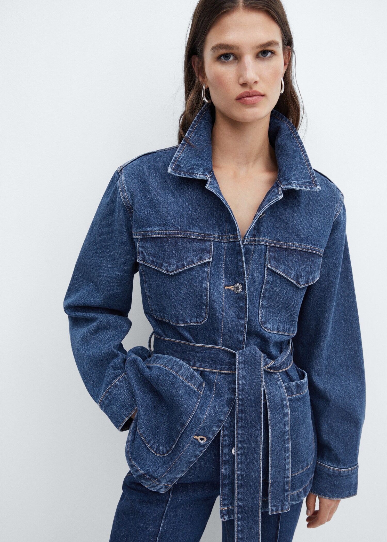 Blouson jean ceinture - Plan moyen