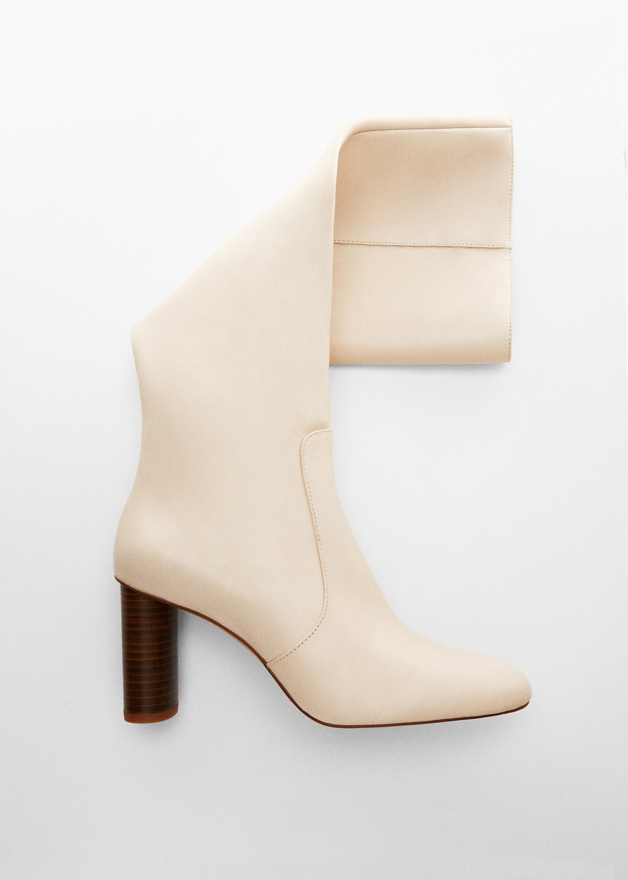 Round-toe leather boots - Details of the article 6