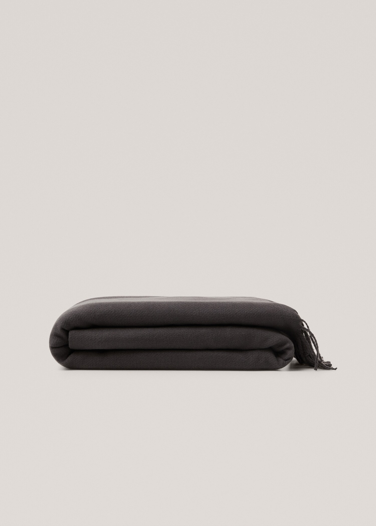 Fringed soft blanket - Article without model