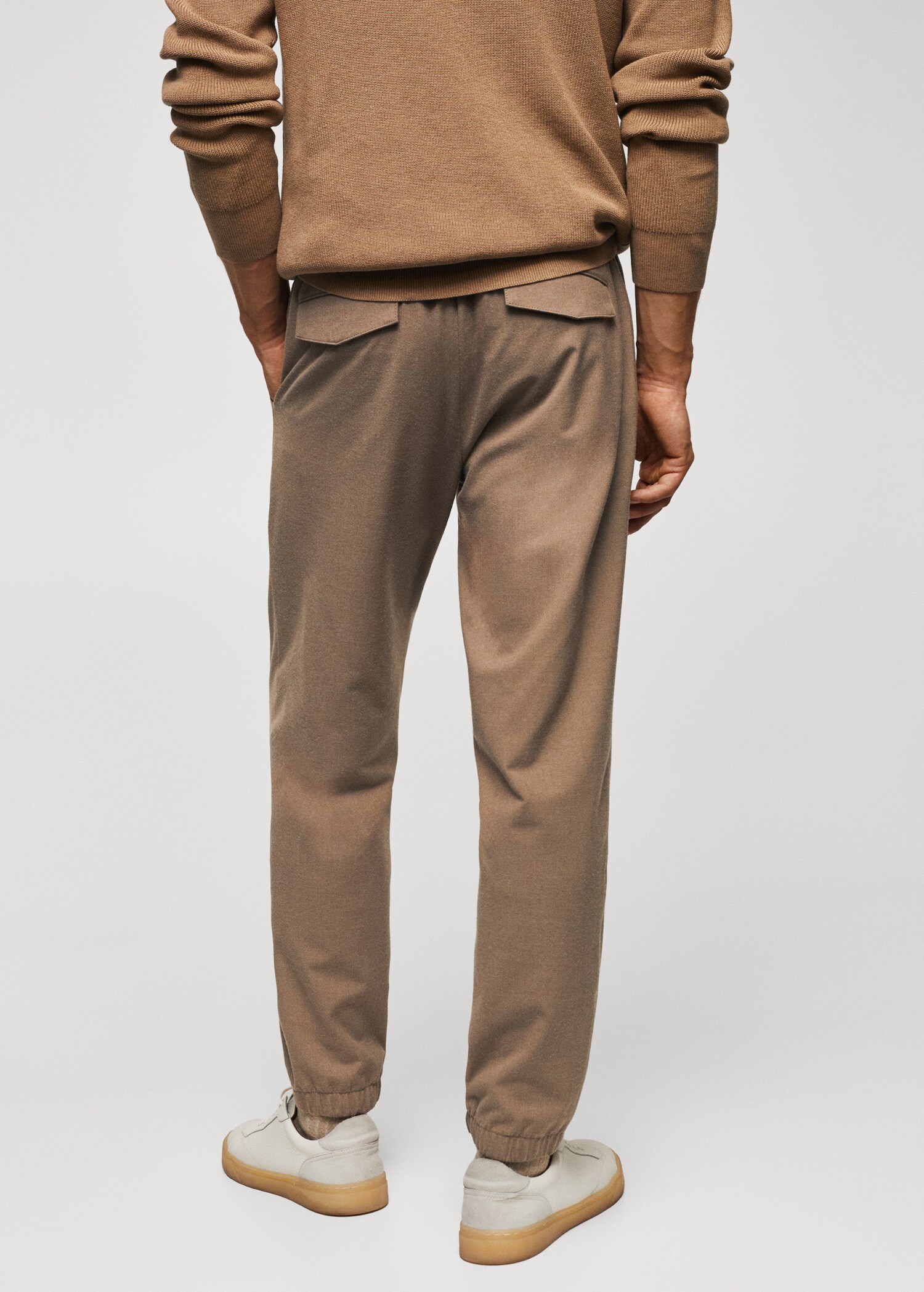 Pantalón jogger slim fit cordón - Reverso del artículo