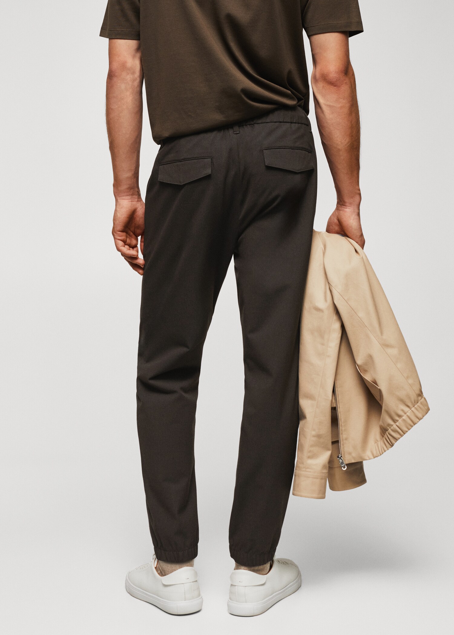 Pantalón jogger slim fit cordón - Reverso del artículo