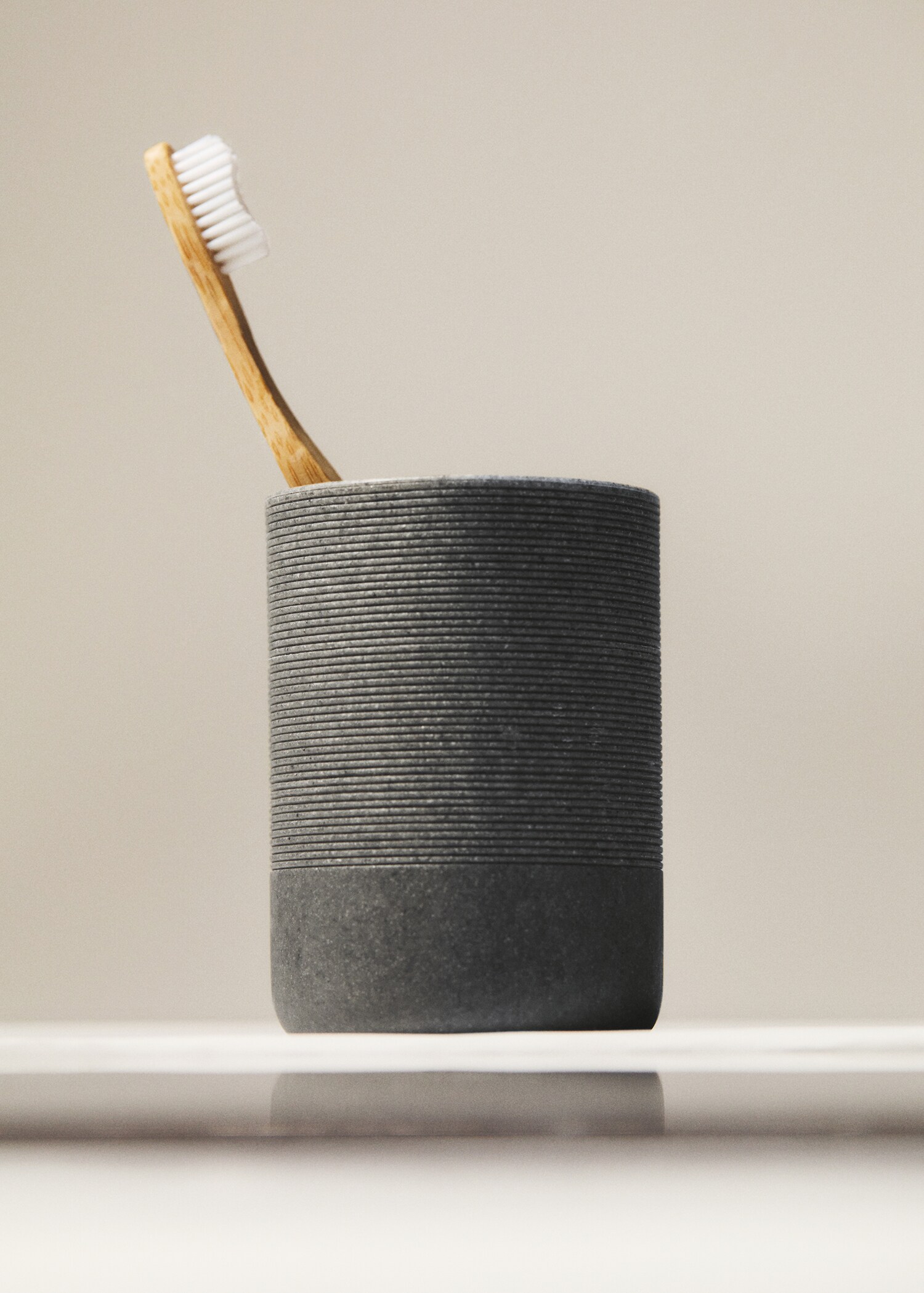 Gobelet de salle de bain texturé rayures - Détail de l'article 6