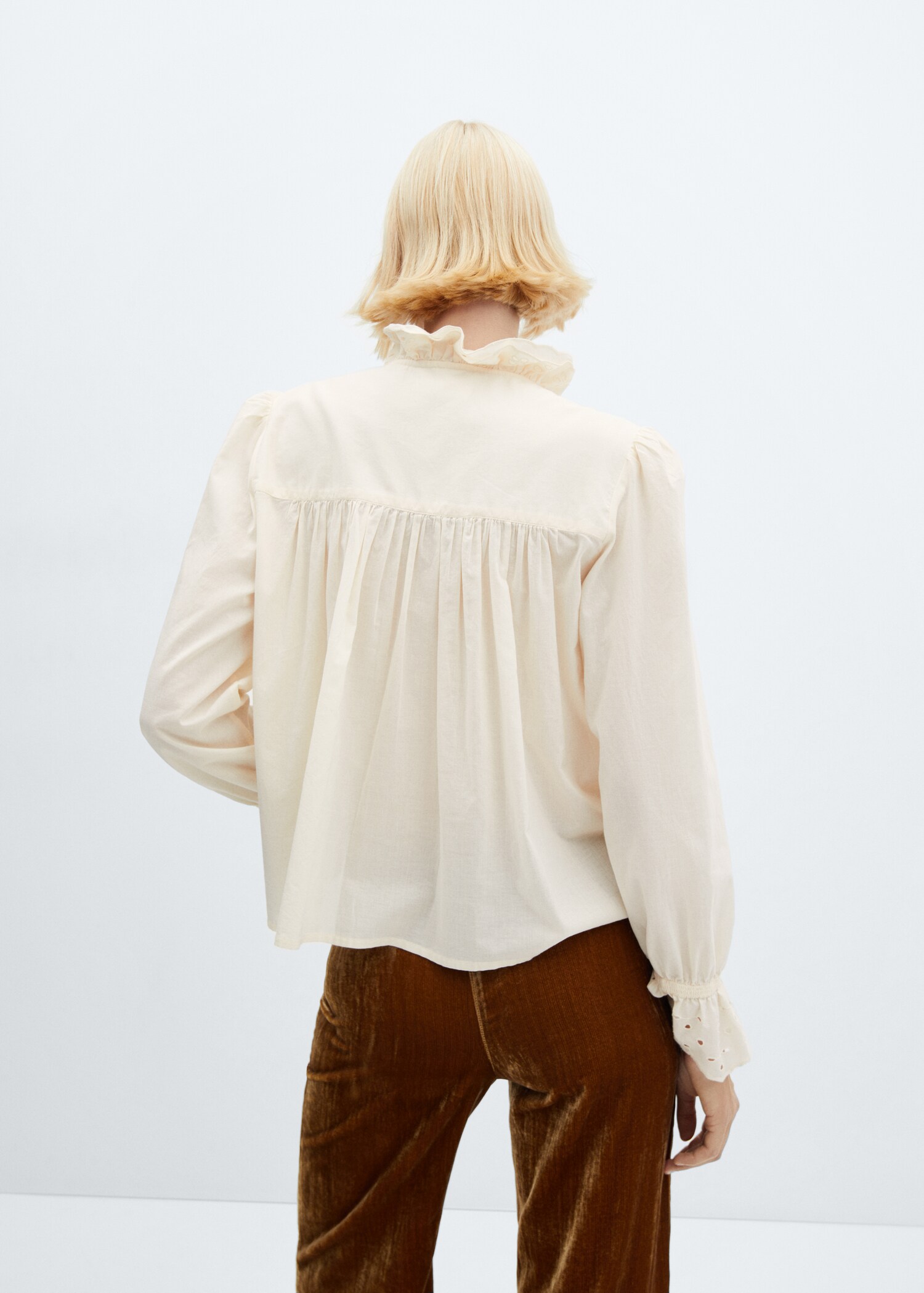 Chemise ajourée détail volants - Verso de l’article