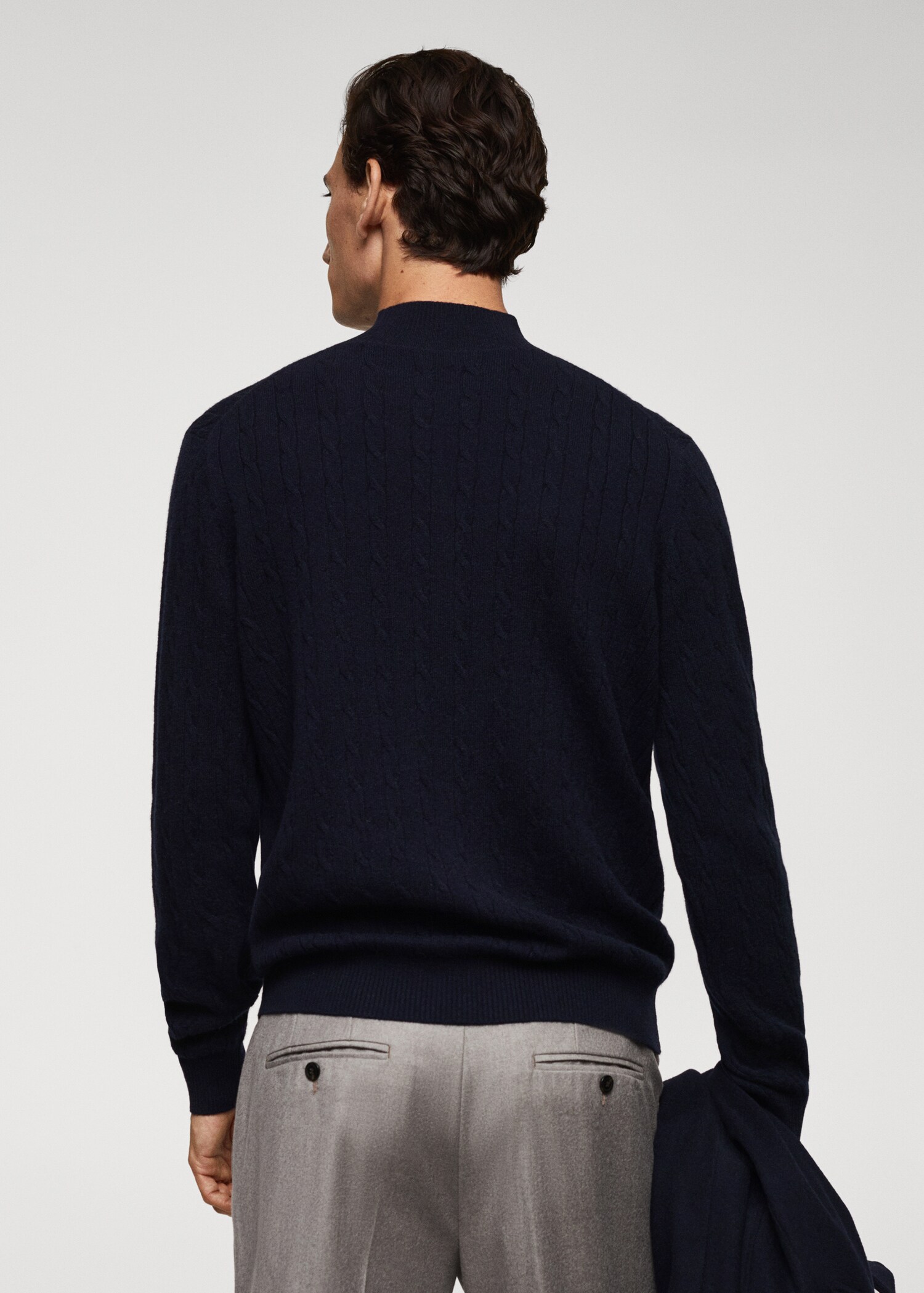 Jersey 100% cashmere trenzado - Reverso del artículo