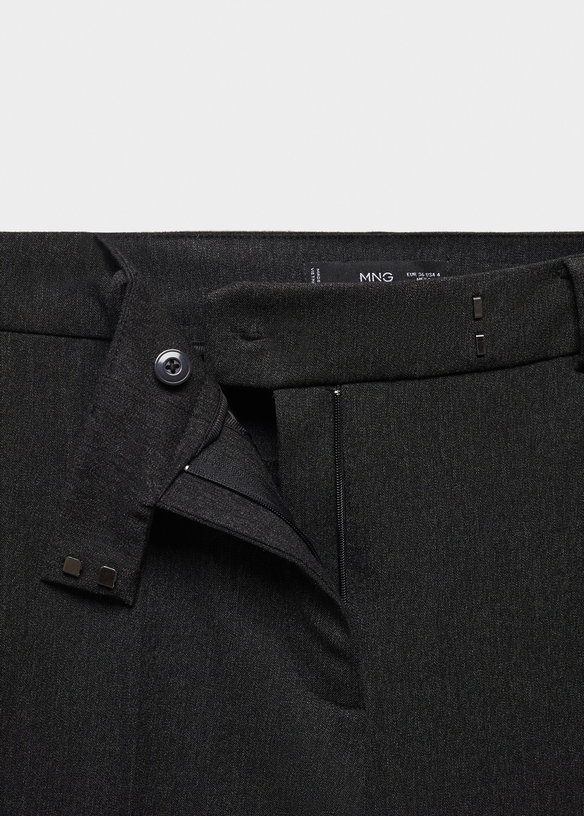 Cropped flared trousers - Details of the article 8