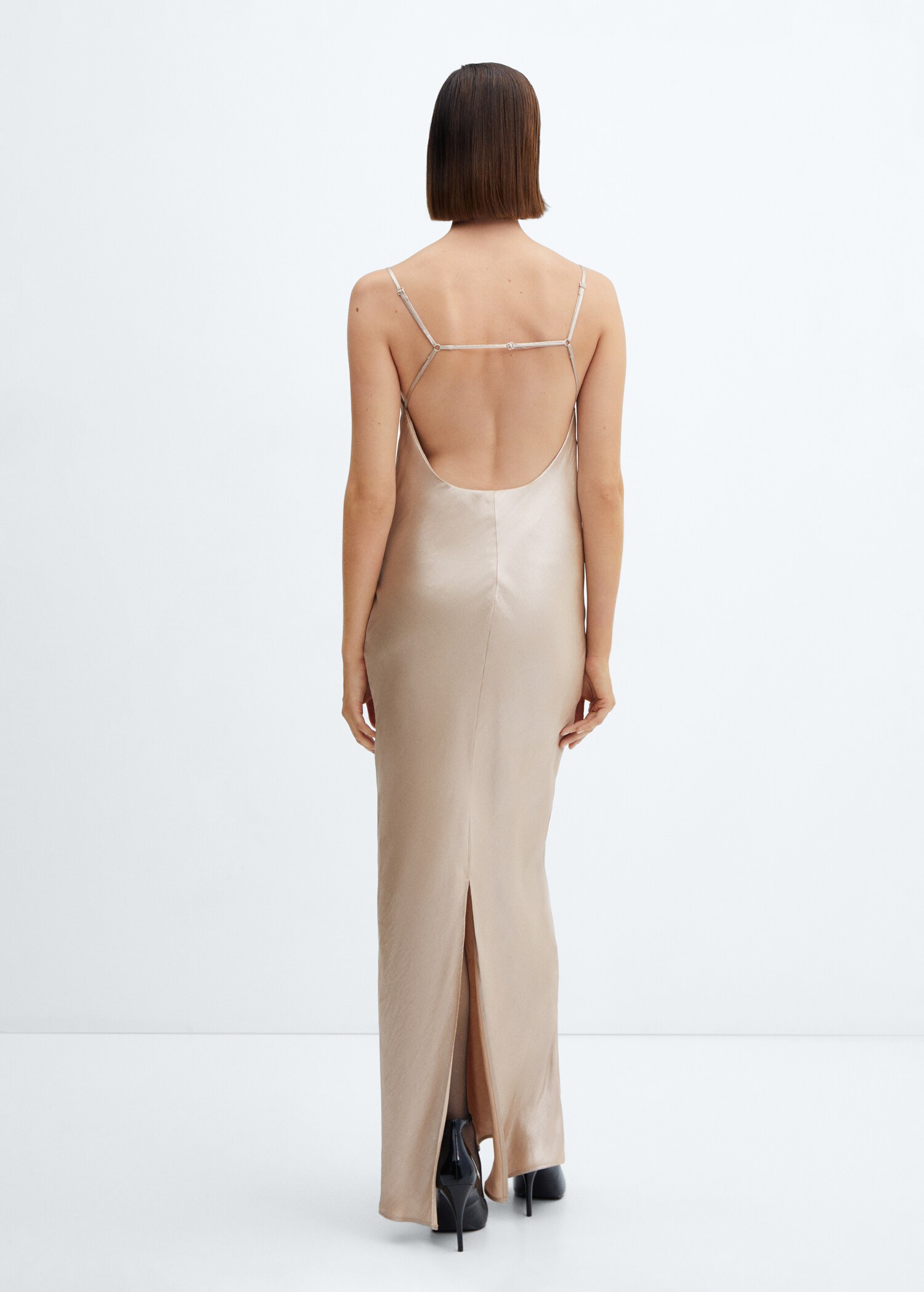Open-back satin-effect dress - Reverse of the article