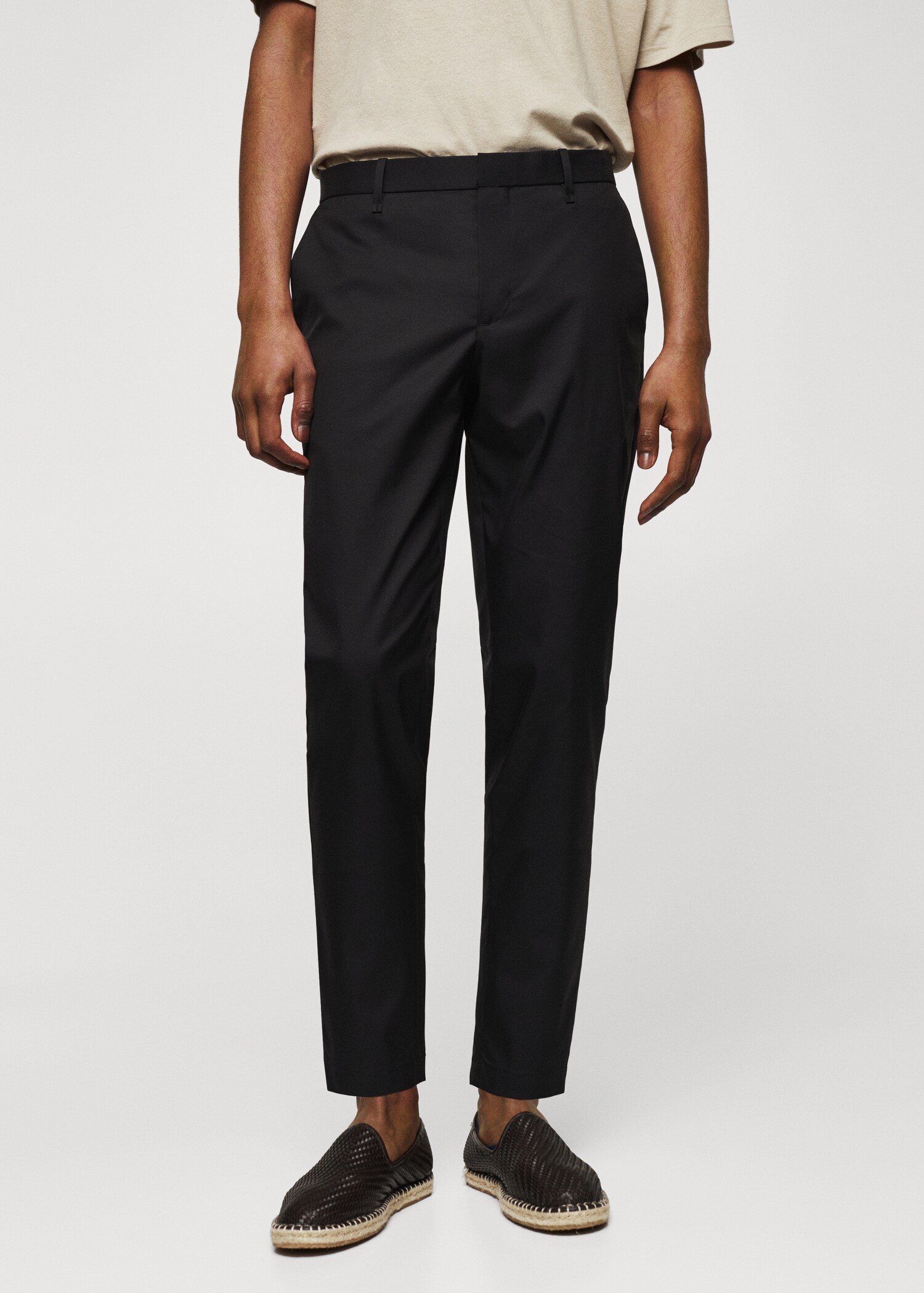 Pantalón slim fit algodón - Plano medio