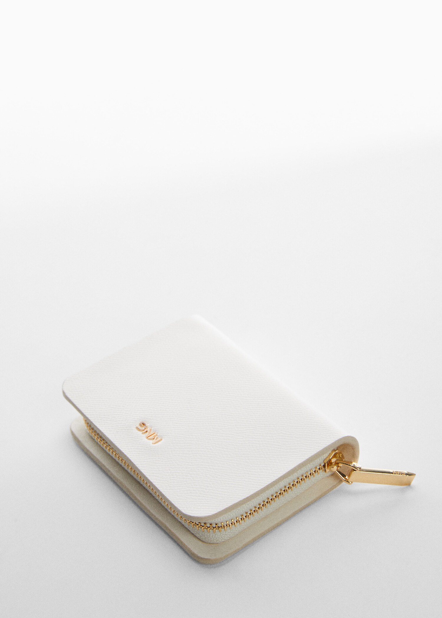 Billetera textura logo relieve - Plano medio