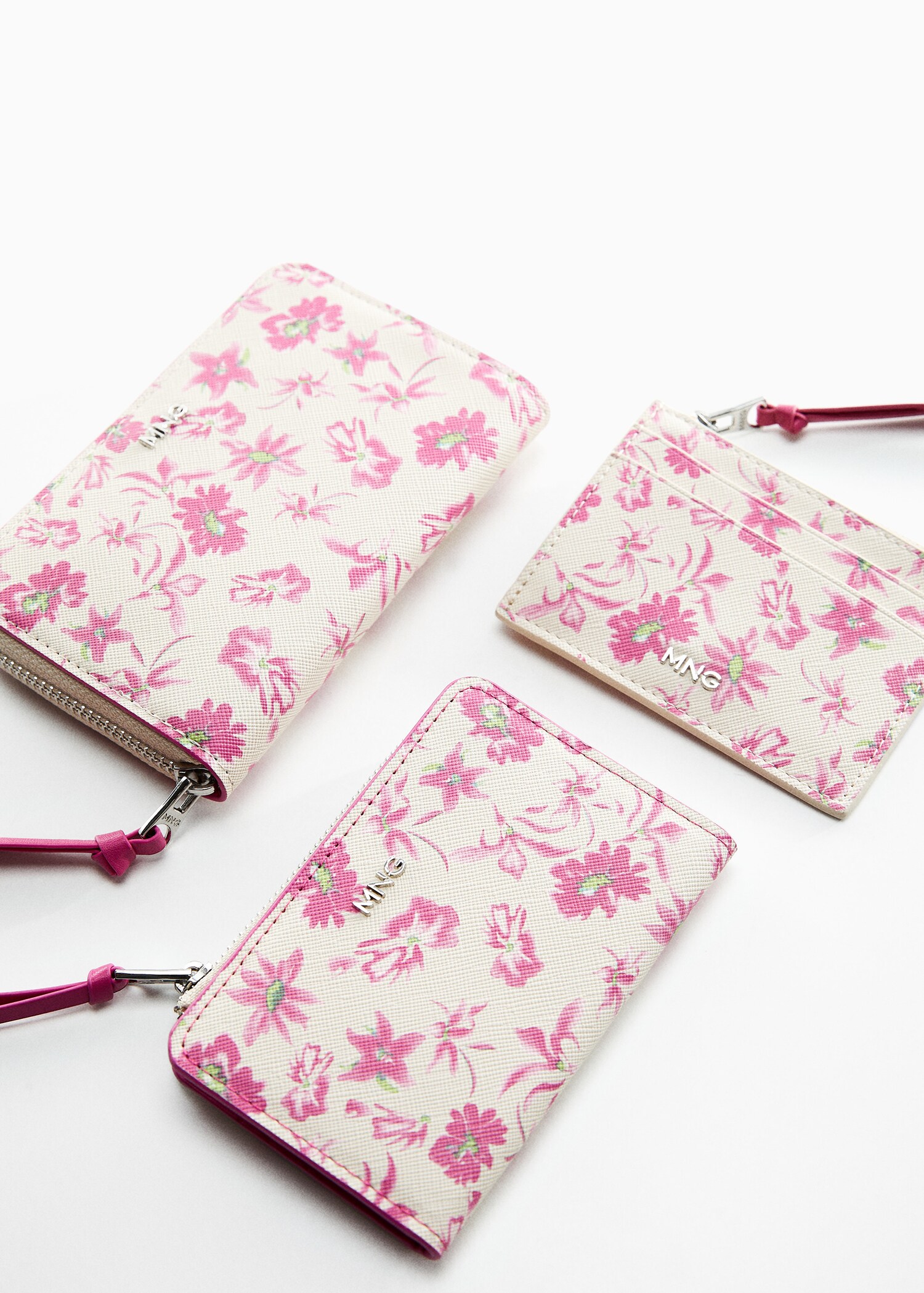 Floral saffiano-effect cardholder - Details of the article 5
