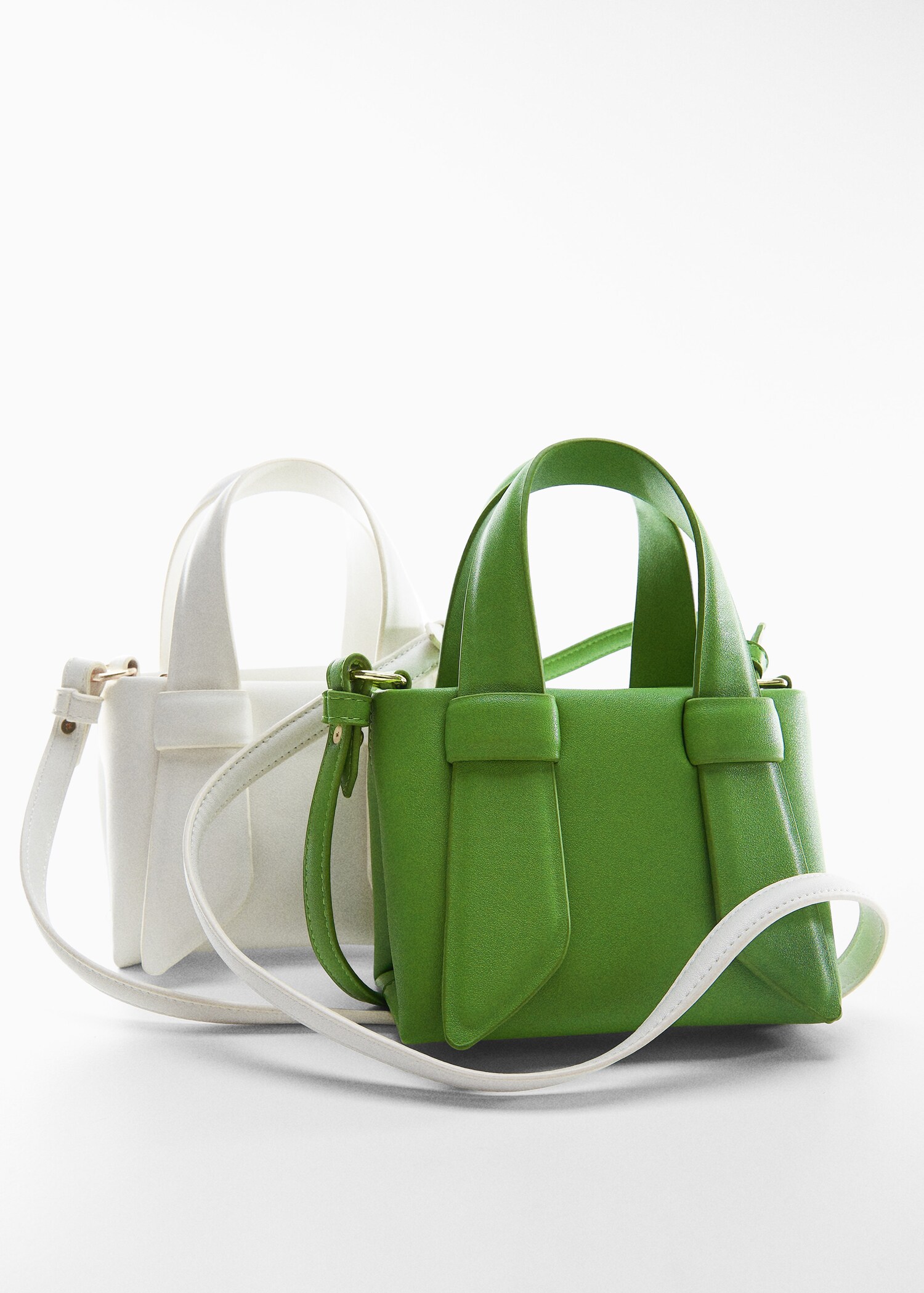 Crossbody bag with double handle - Details of the article 5