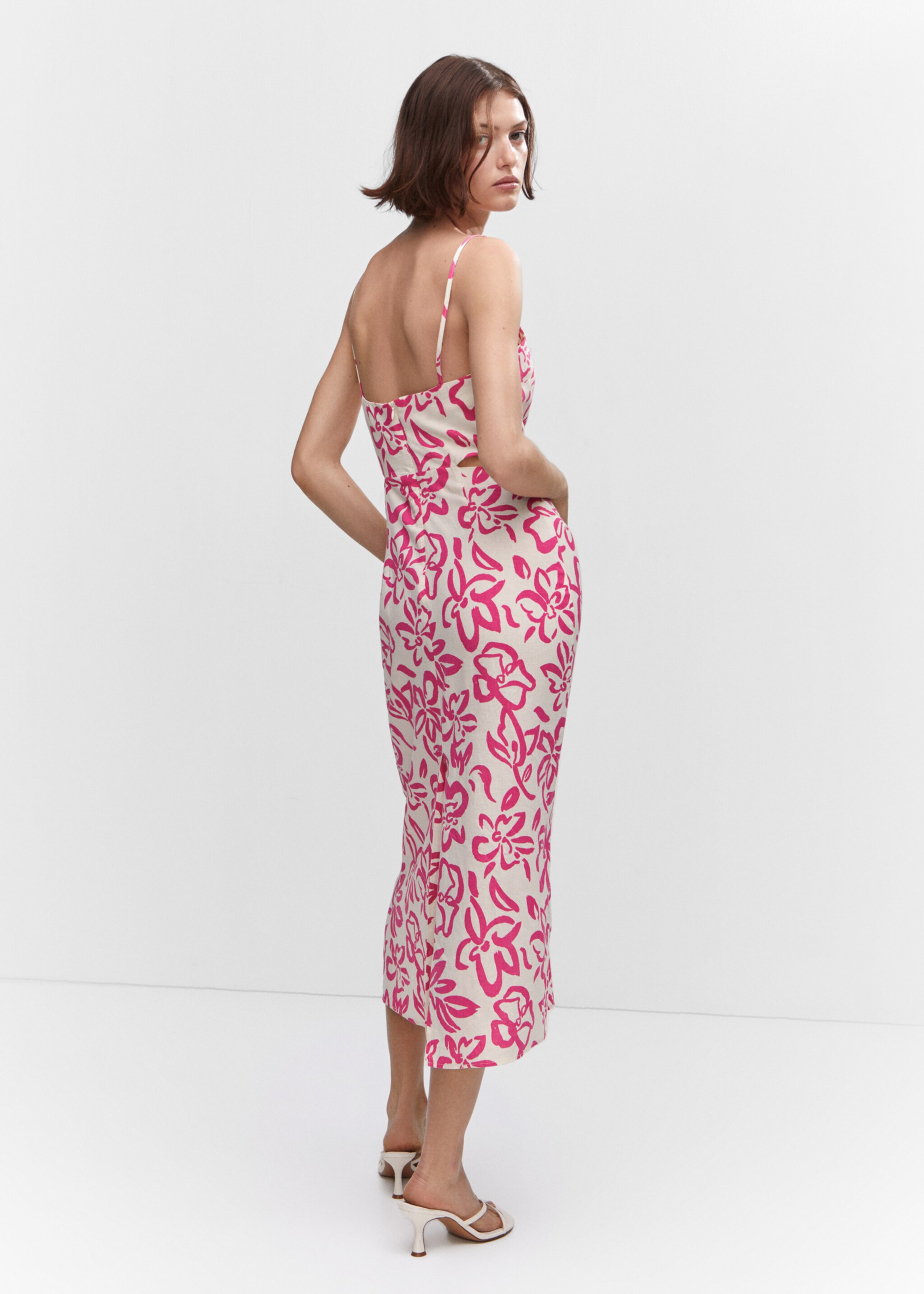 Cut-out linen-blend dress - Reverse of the article, Fuchsia. Ref: 57050251-00.