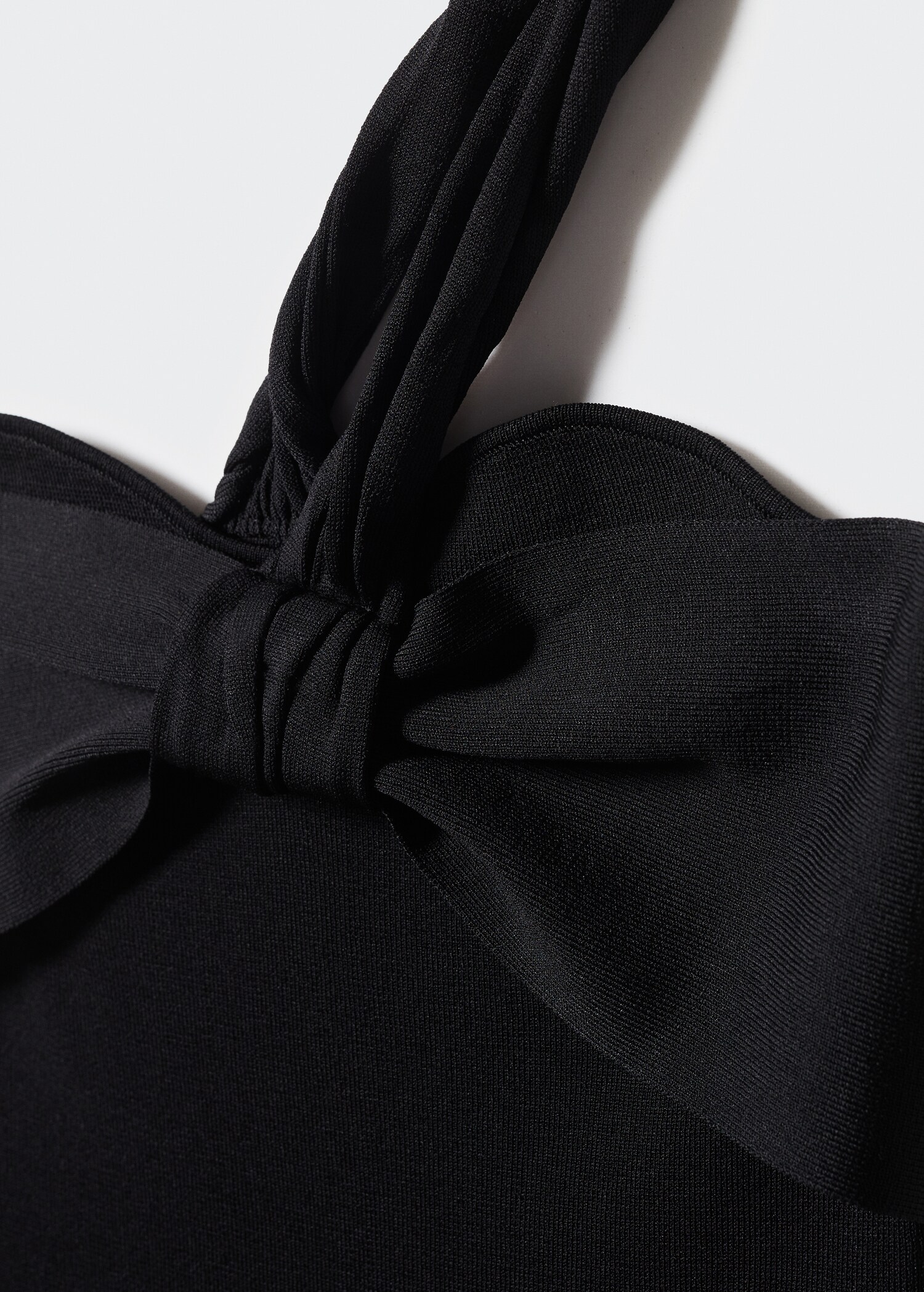 Asymmetrisches Kleid mit Schleife - Detail des Artikels 8