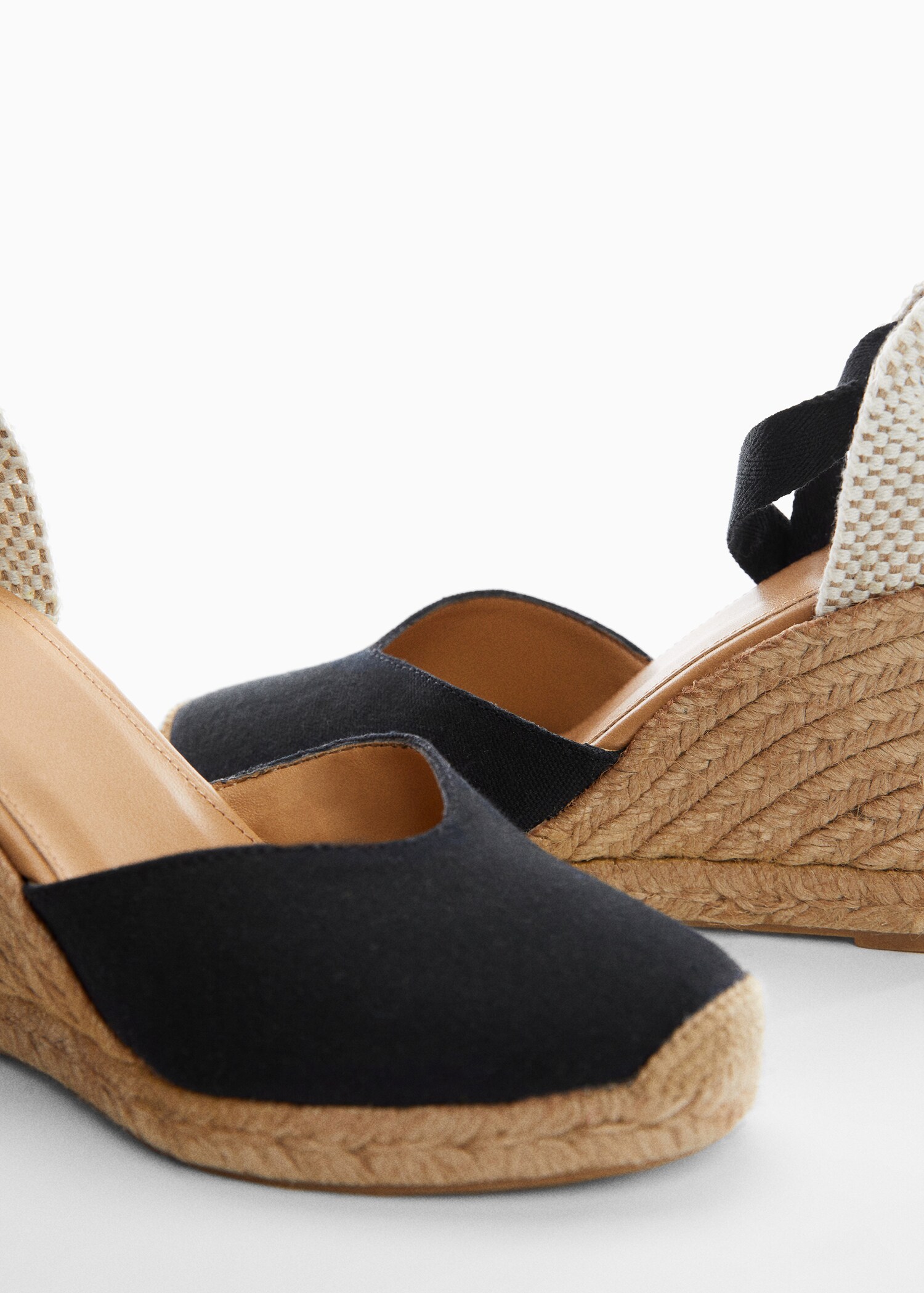 Wedge shoe with straps - Detaliu al articolului 2