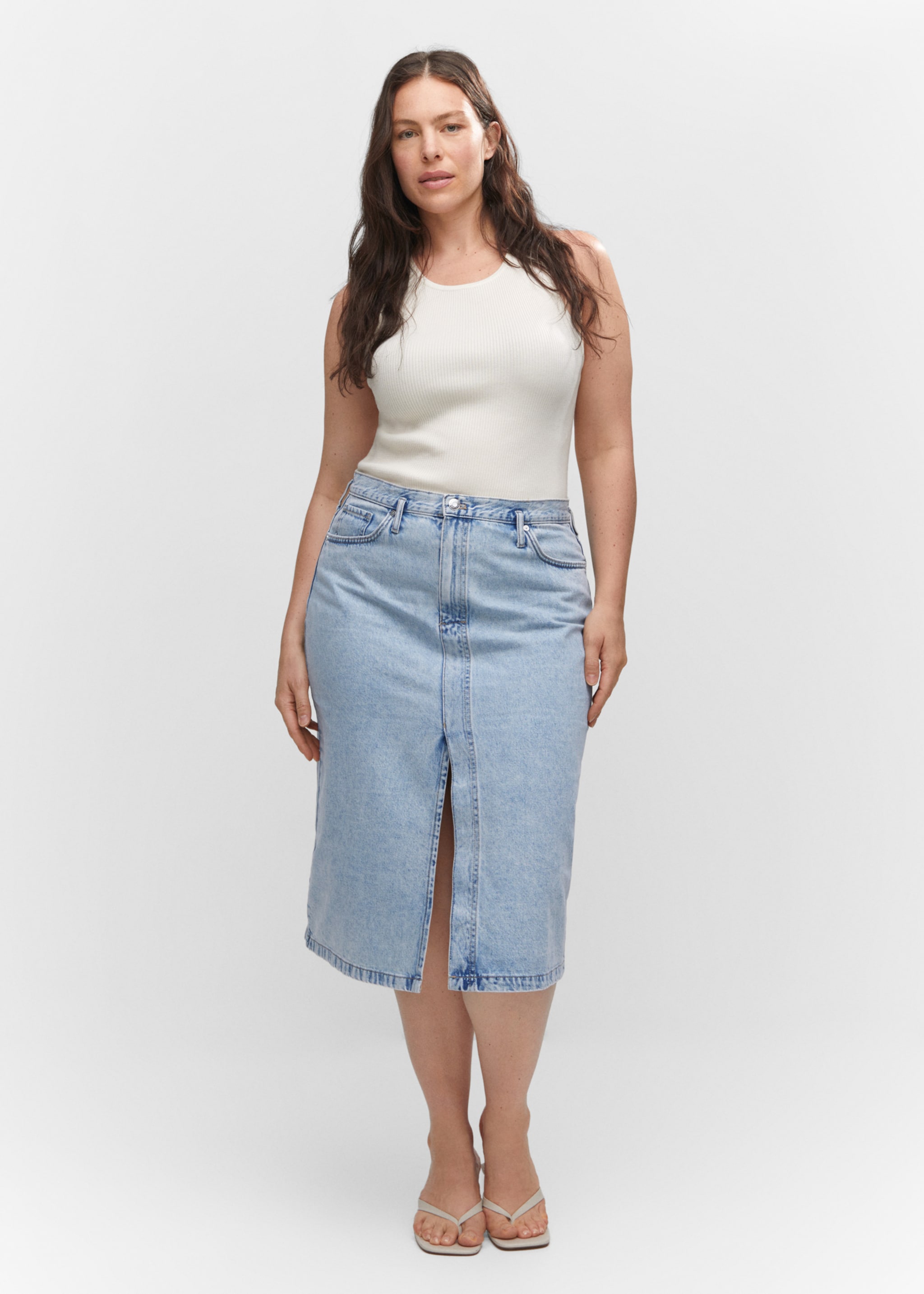 Denim midi-skirt - Details of the article 3, Light Blue. Ref: 57050335-00.