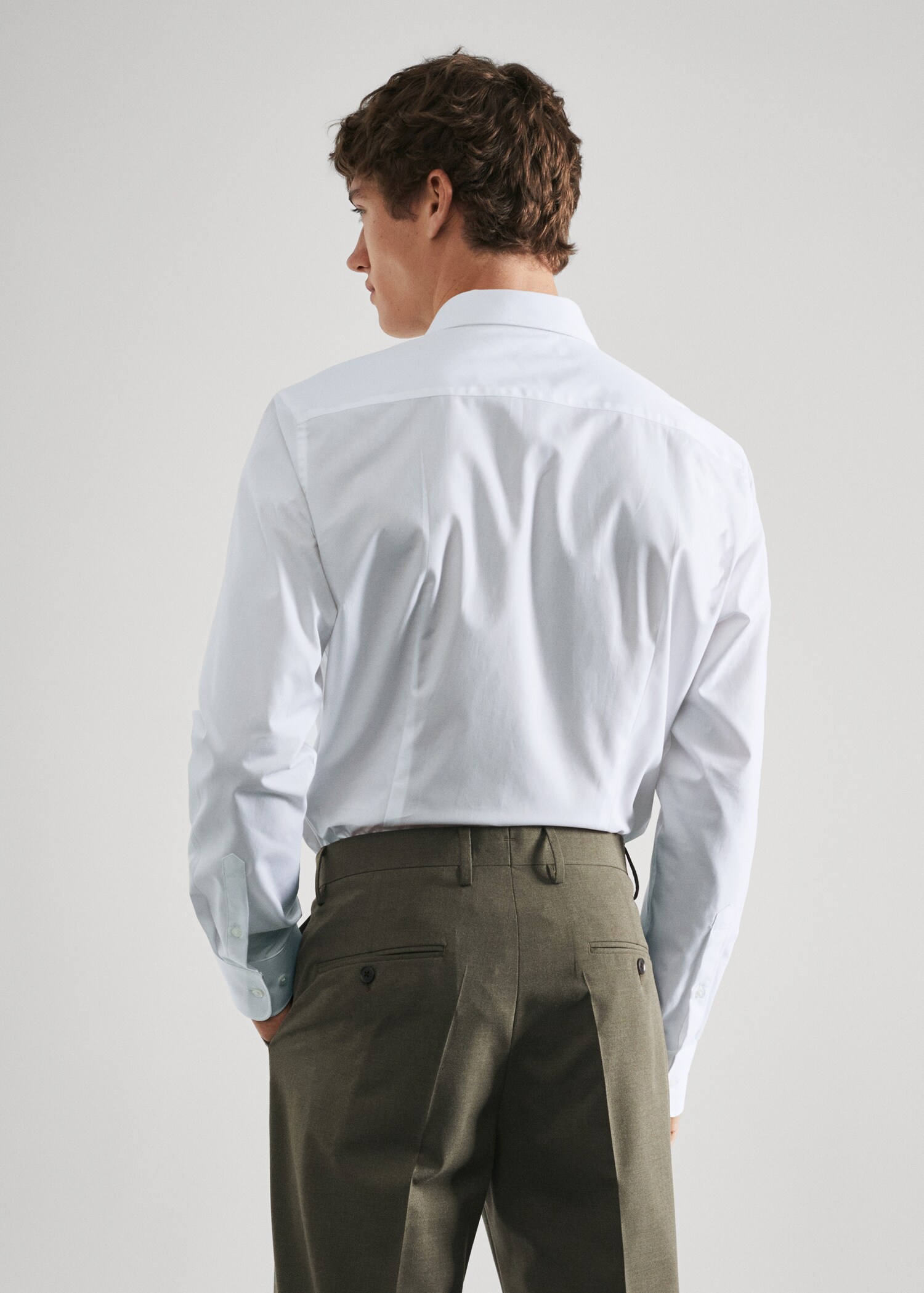 Slim Fit-Oberhemd aus Baumwoll-Popeline - Rückseite des Artikels