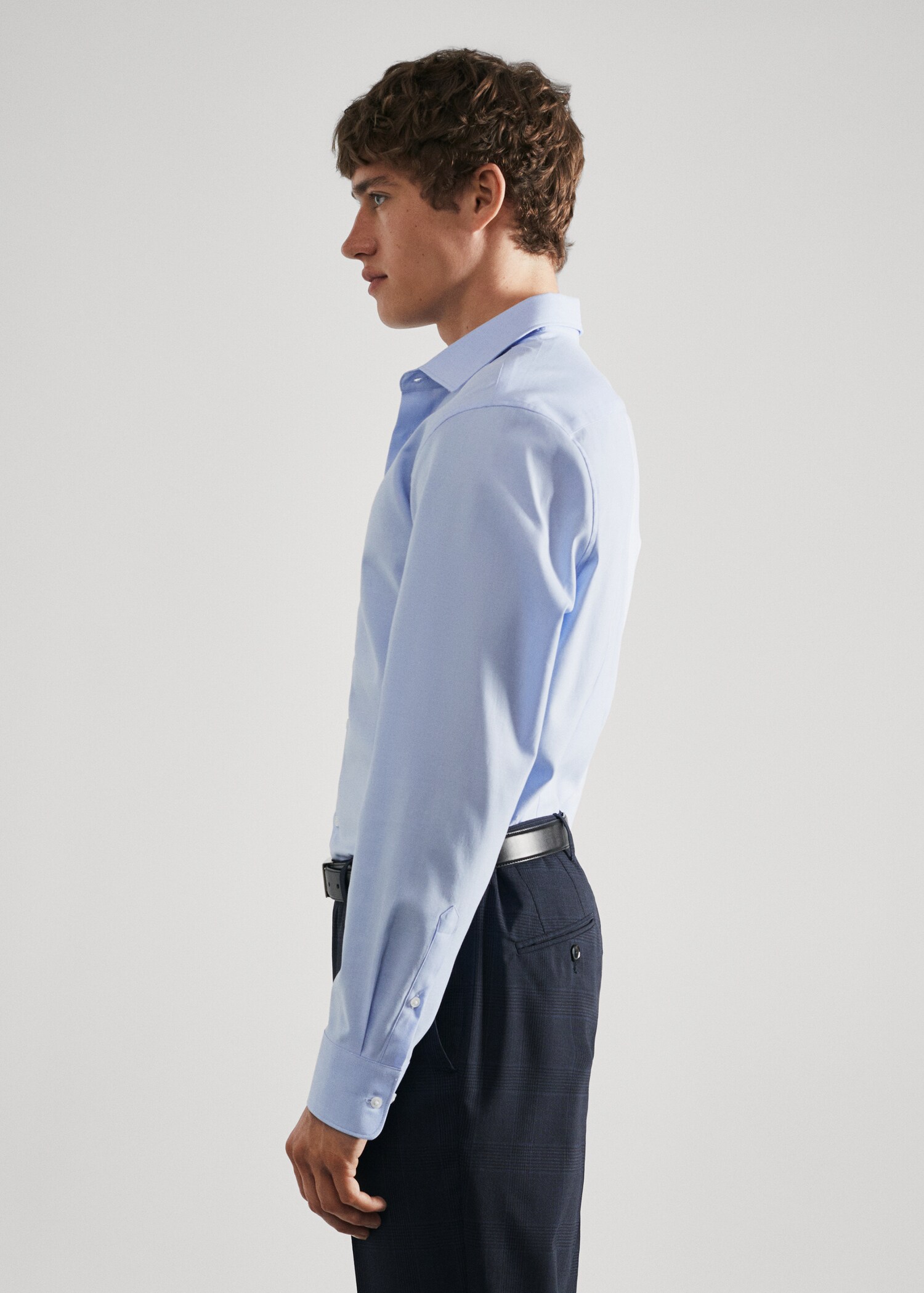 Slim Fit-Oberhemd aus Baumwoll-Popeline - Detail des Artikels 2