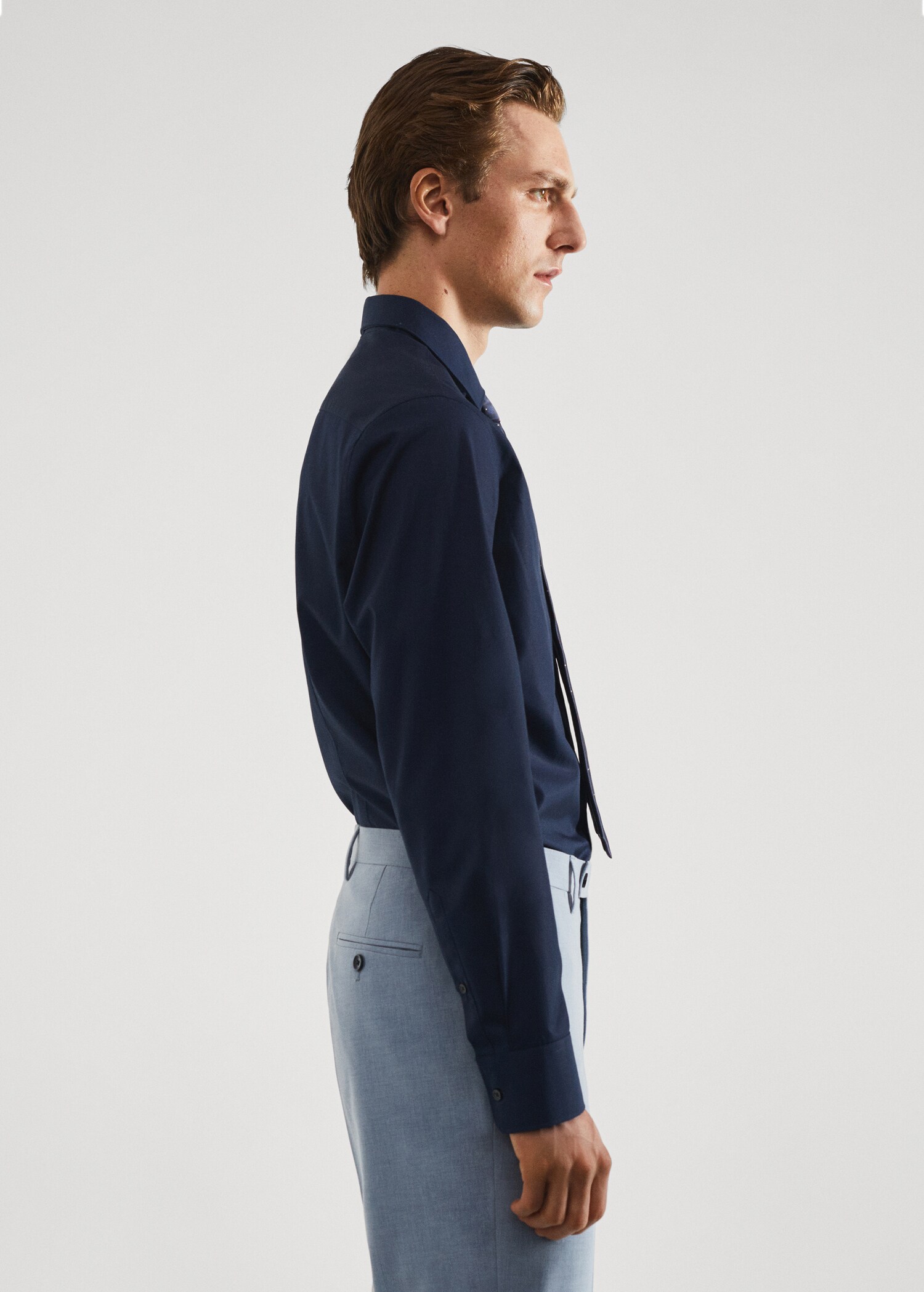Slim Fit-Oberhemd aus Baumwoll-Popeline - Detail des Artikels 2