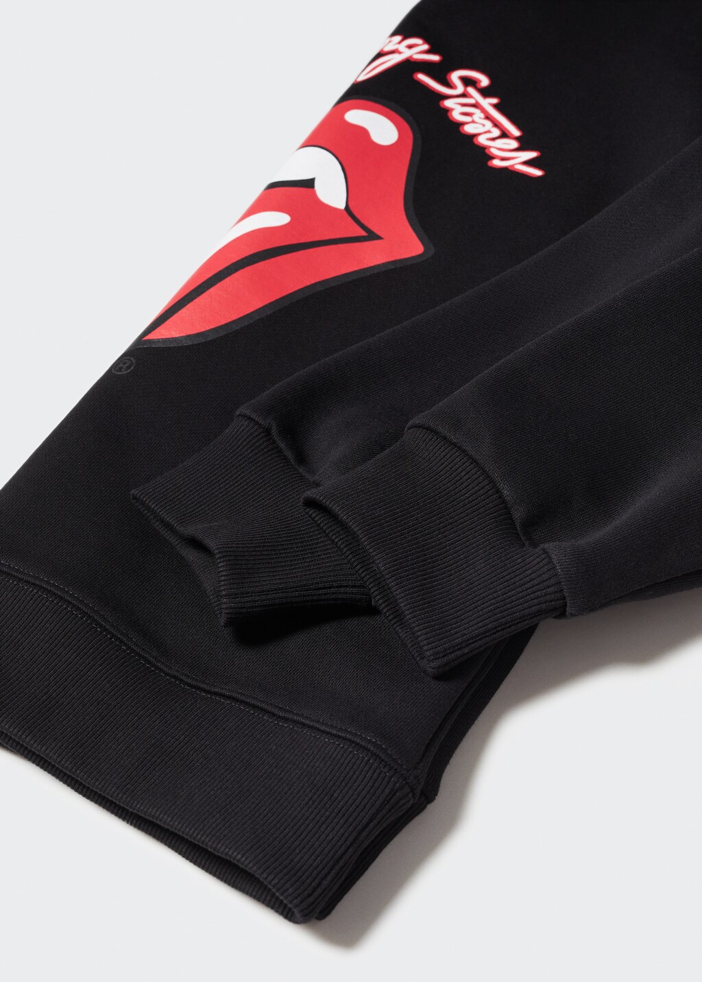 Mango rolling stones sweatshirt hotsell