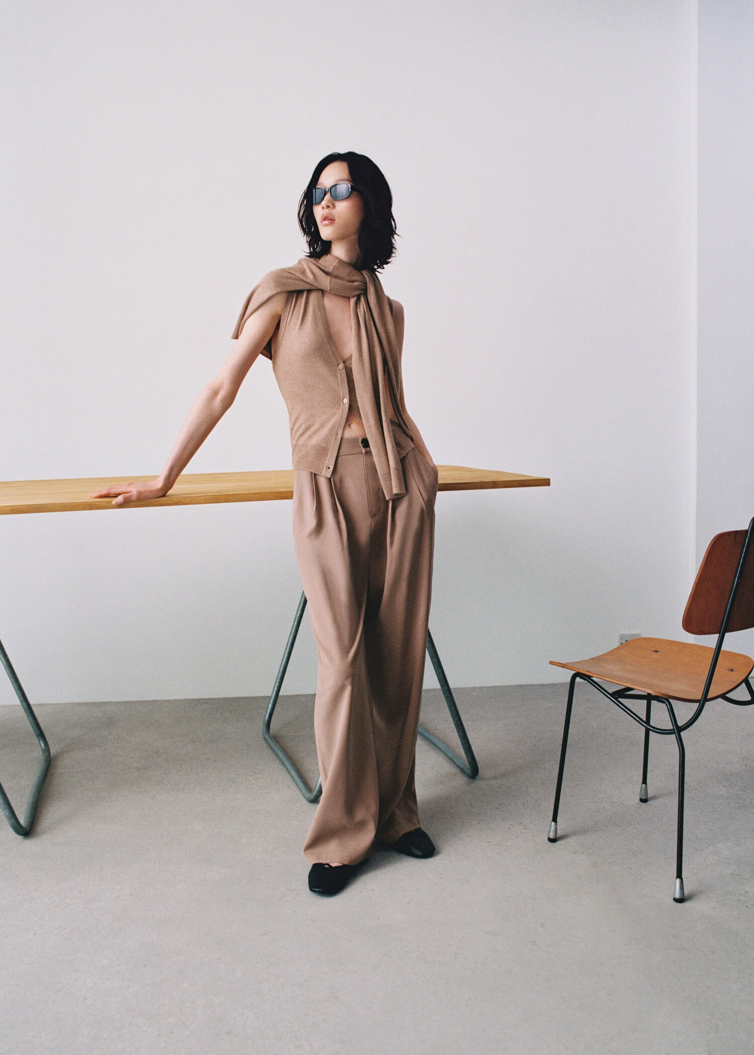 Wideleg pleated trousers - Details of the article 6
