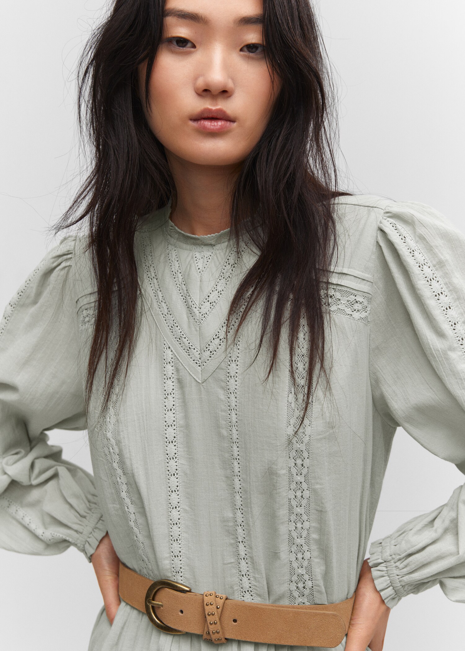 Long dress with lace detail - Details of the article 1