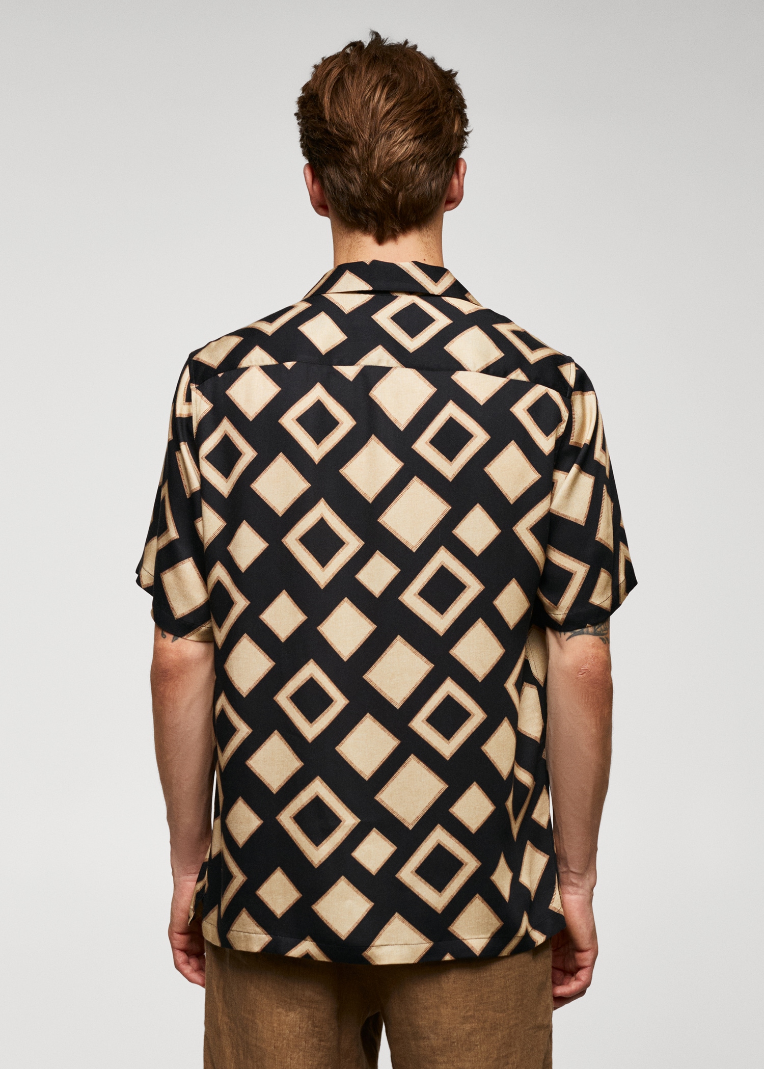 Camisa bowling estampado geométrico - Reverso del artículo