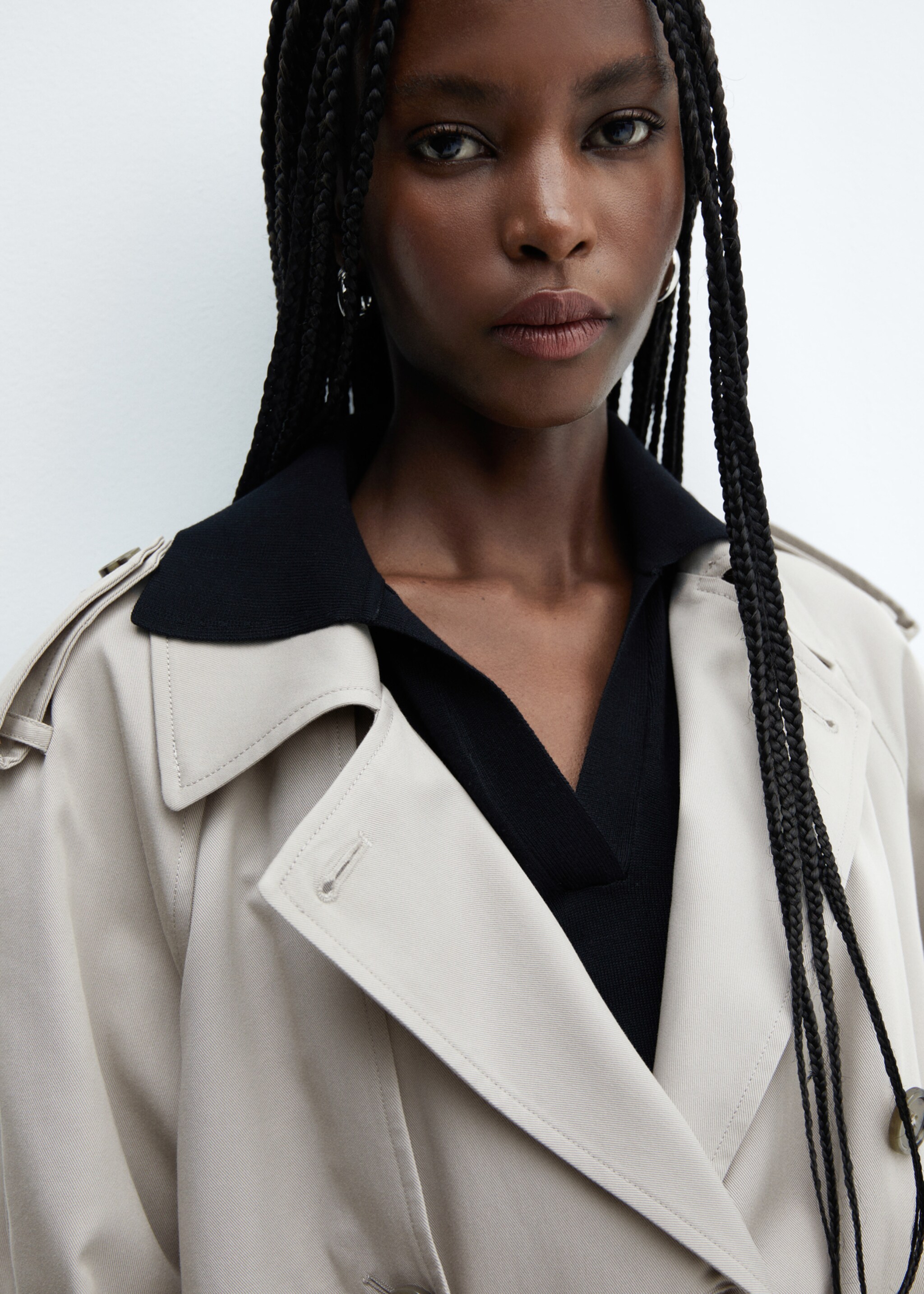 Trench fluido cinturón - Detalle del artículo 1, Gris claro vigoré. Ref: 57054392-00.