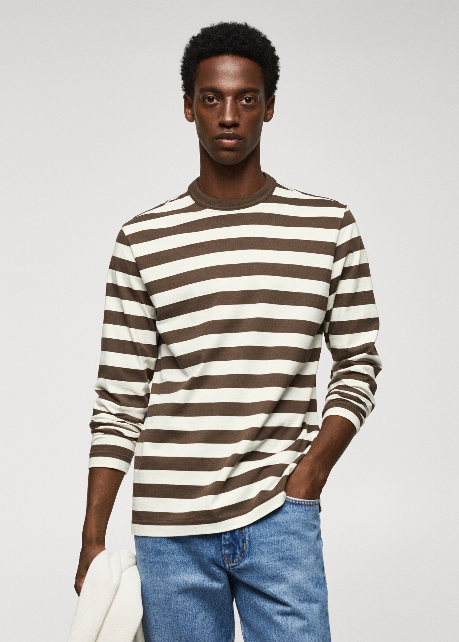T-shirt manches longues rayures - Plan moyen