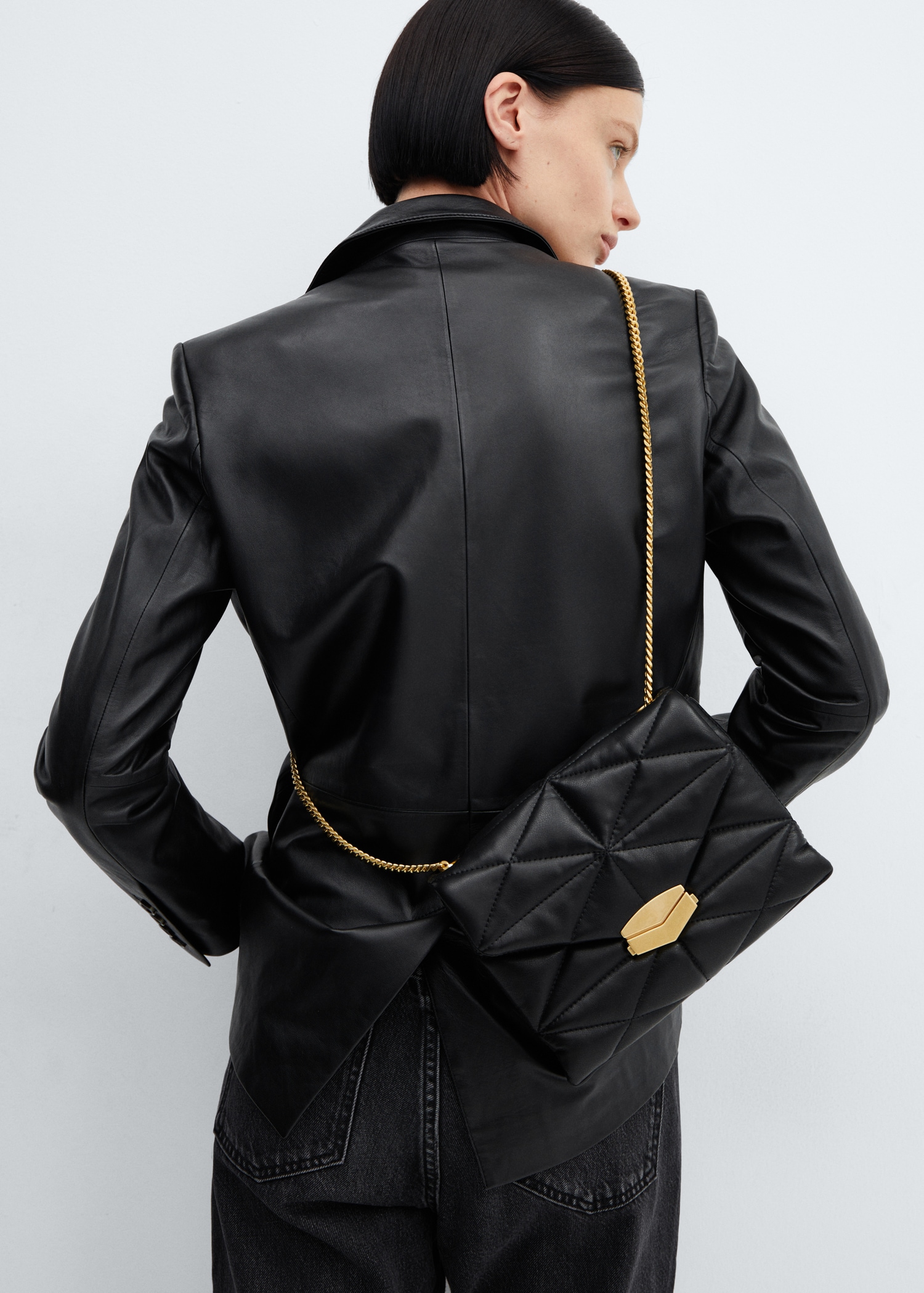 Quilted bag with flap - Details of the article 9