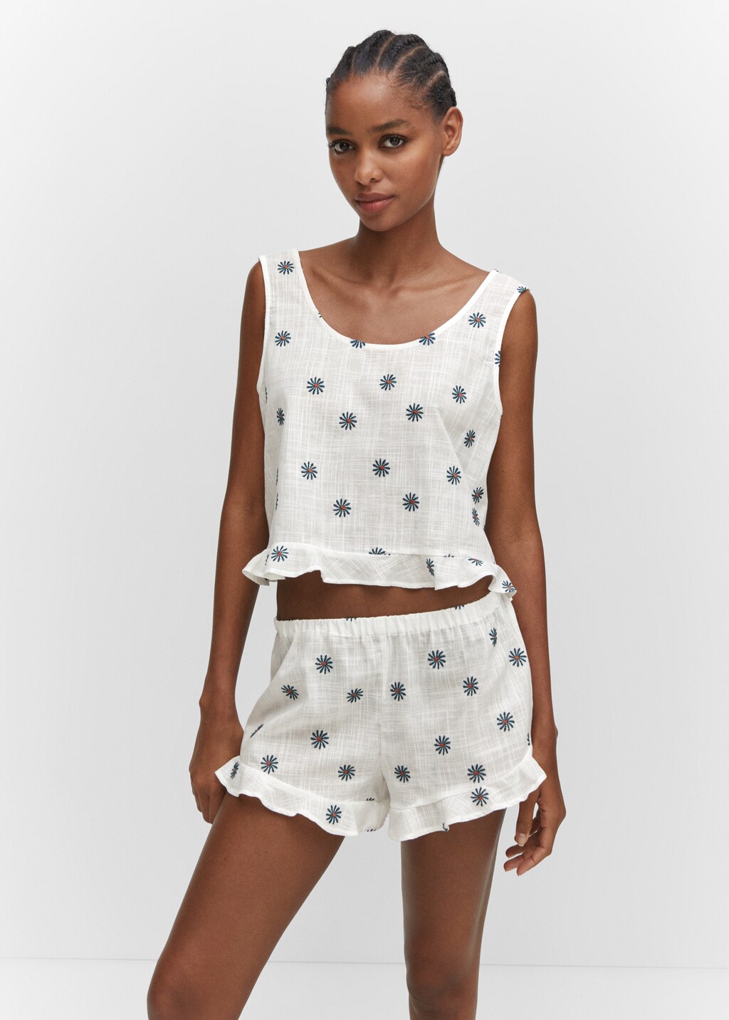 Floral embroidered shorts online