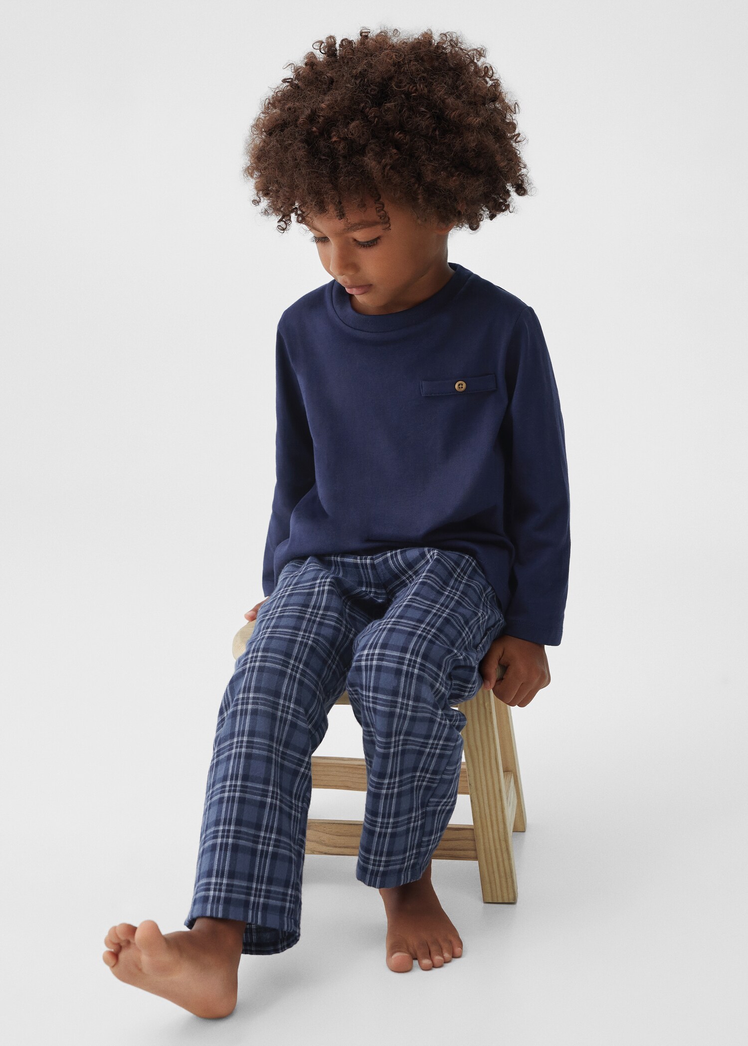 Two-piece checked long pajamas - Details of the article 2